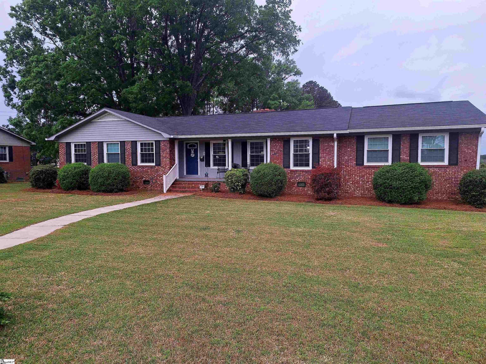 Property image 1 at 700 Chestnut Street, Clinton, SC 29325