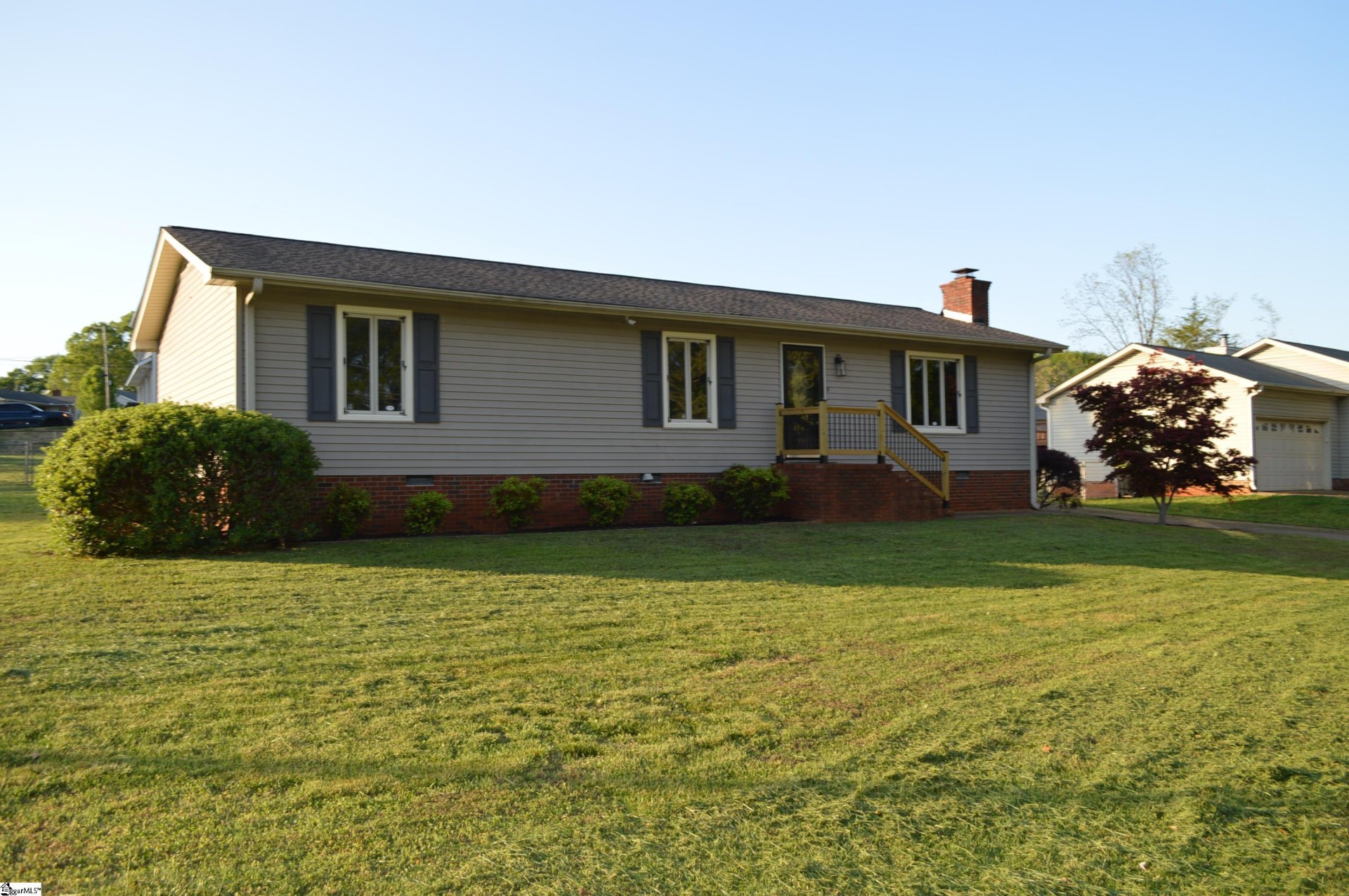 Property image 1 at 301 E Celestial Drive, Greer, SC 29651