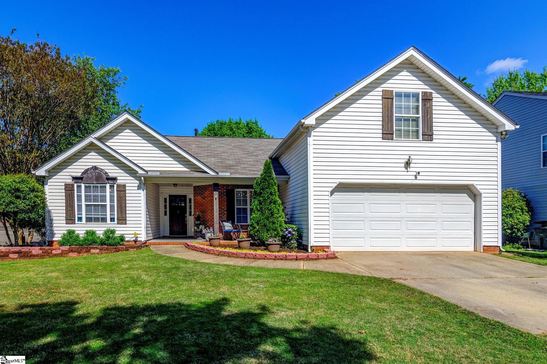 Property image 1 at 7 Brockmore Drive, Greenville, SC 29605-5953