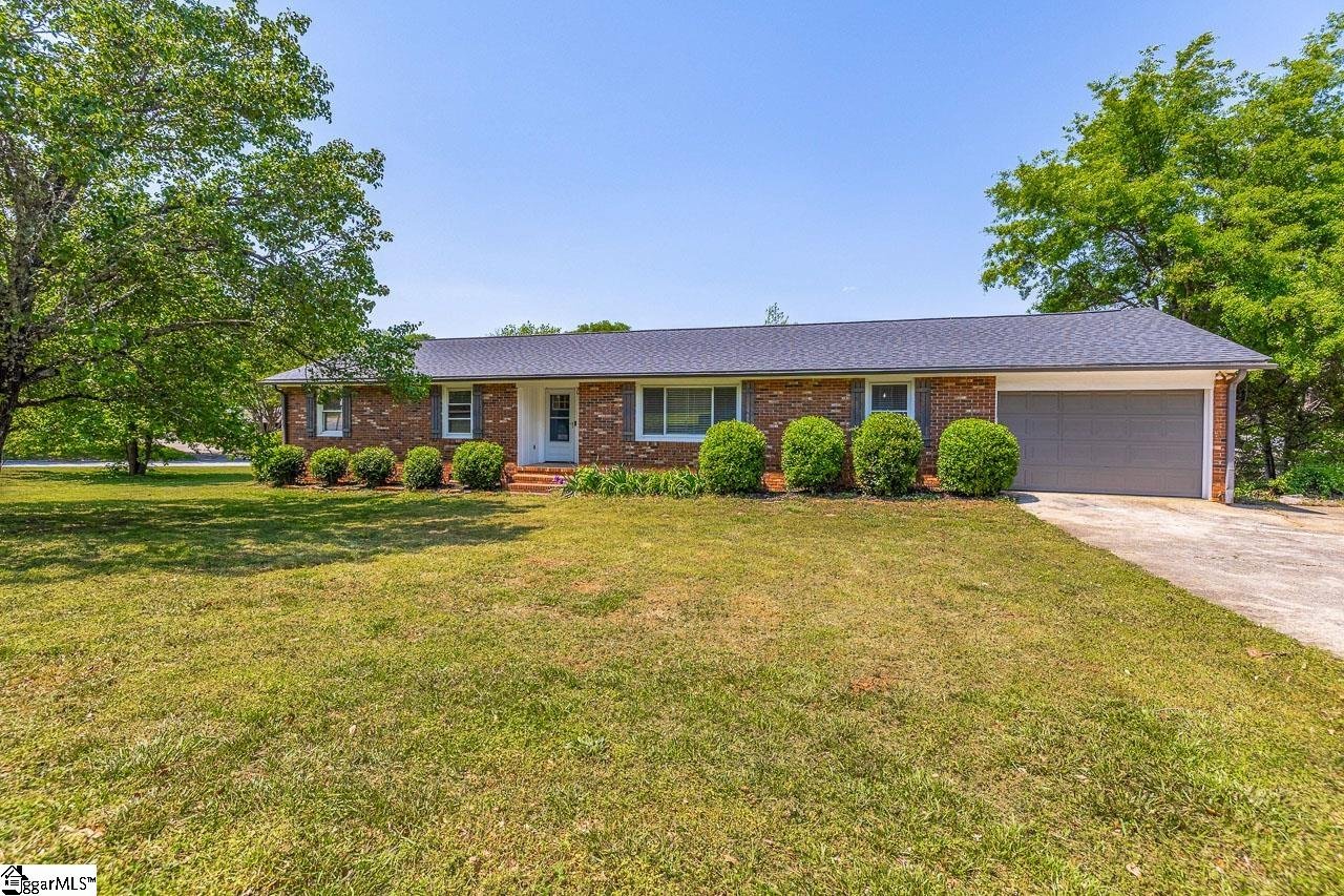 Property image 1 at 1 Wolseley Road, Greenville, SC 29615