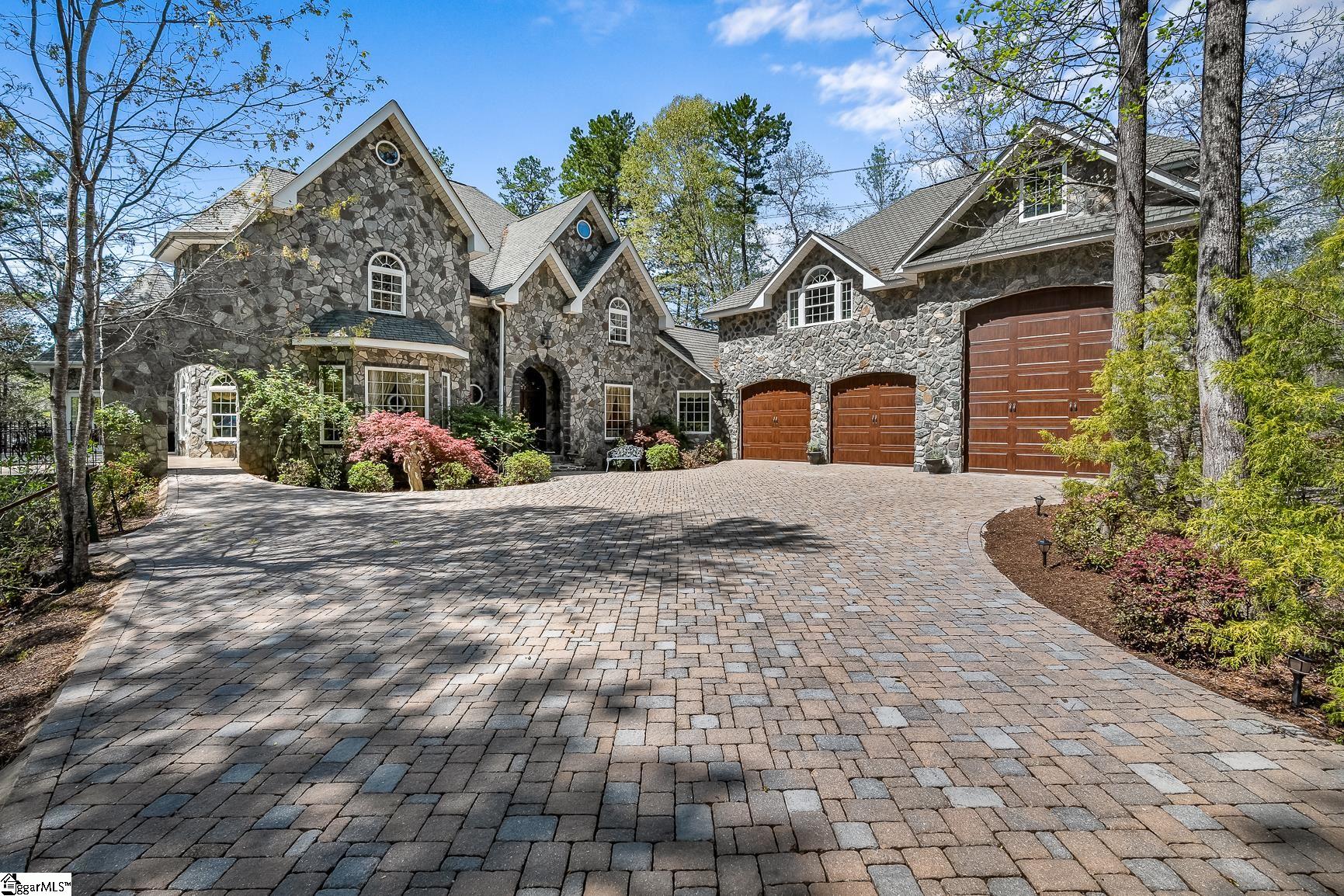 Property at 246 E Waters Edge Lane, West Union, SC 29696