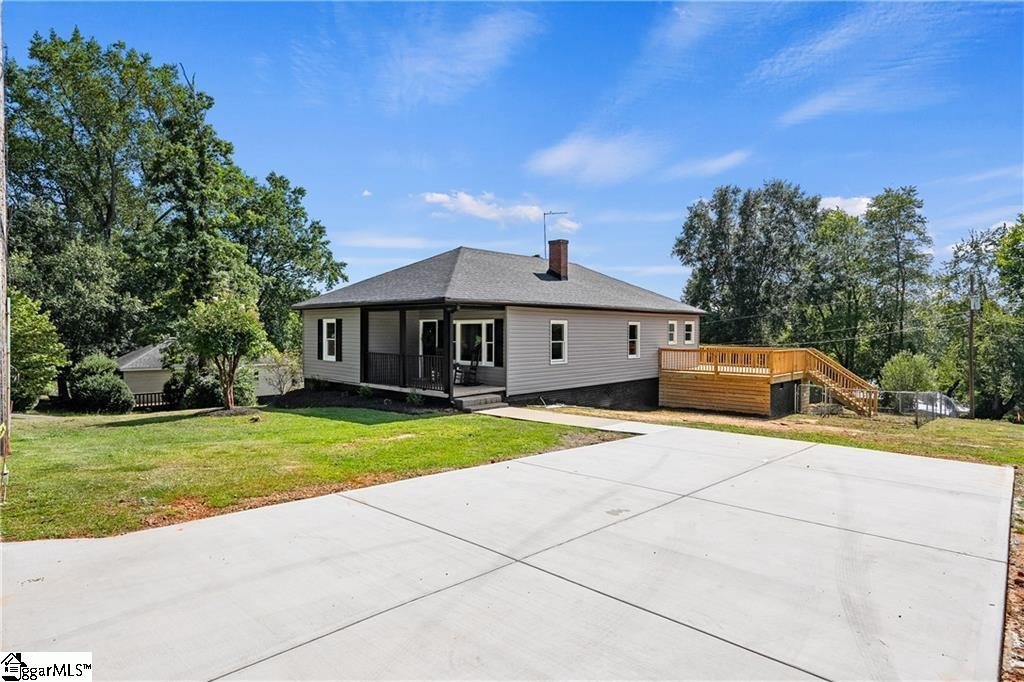 Property image 1 at 231 Mountain Crest Drive, Easley, SC 29640