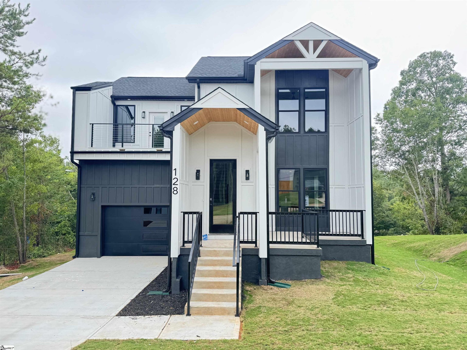 Property image 1 at 128 Current Drive, Greenville, SC 29611