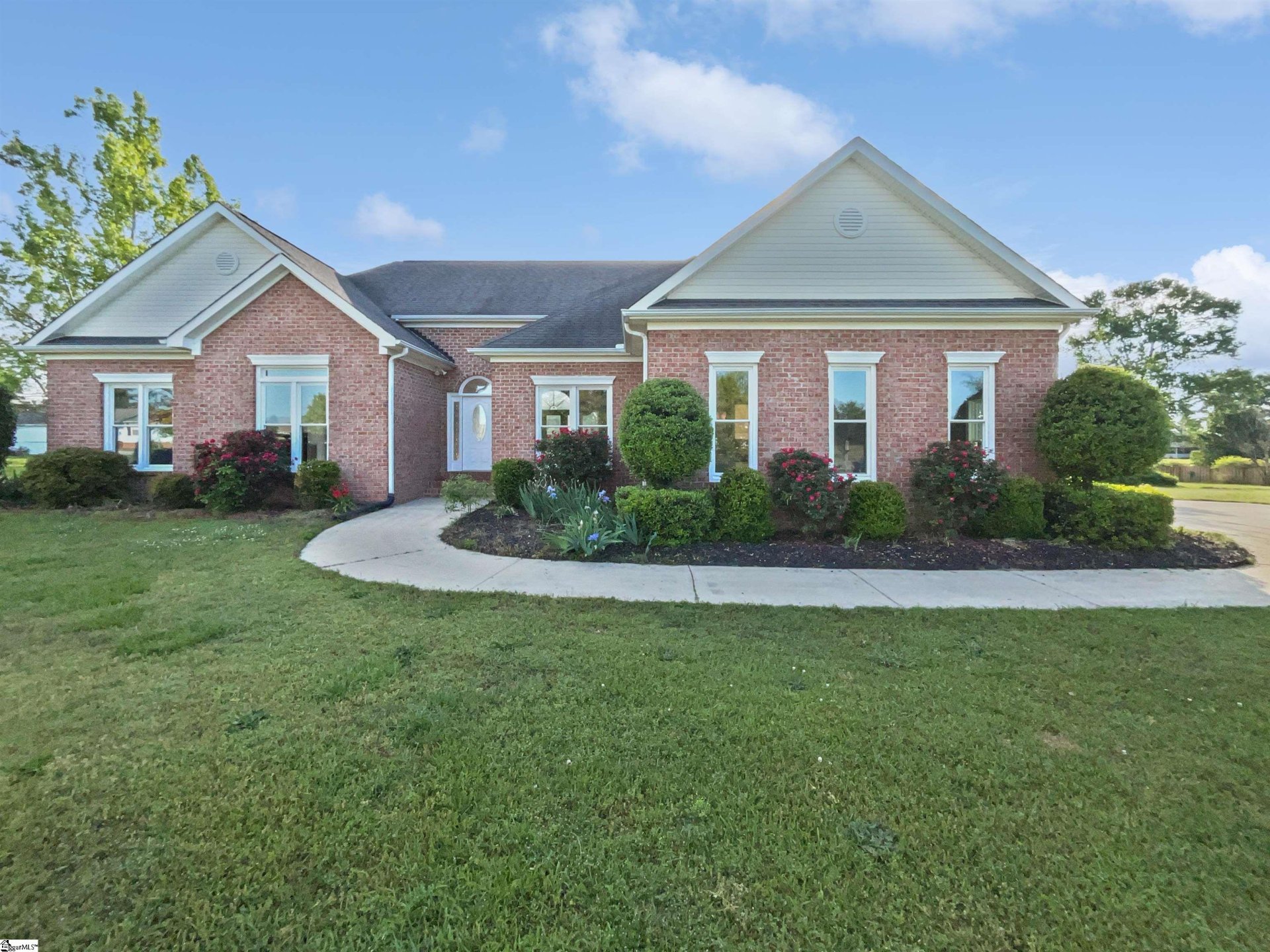 Property at 1611 Scuffletown Road, Fountain Inn, SC 29644