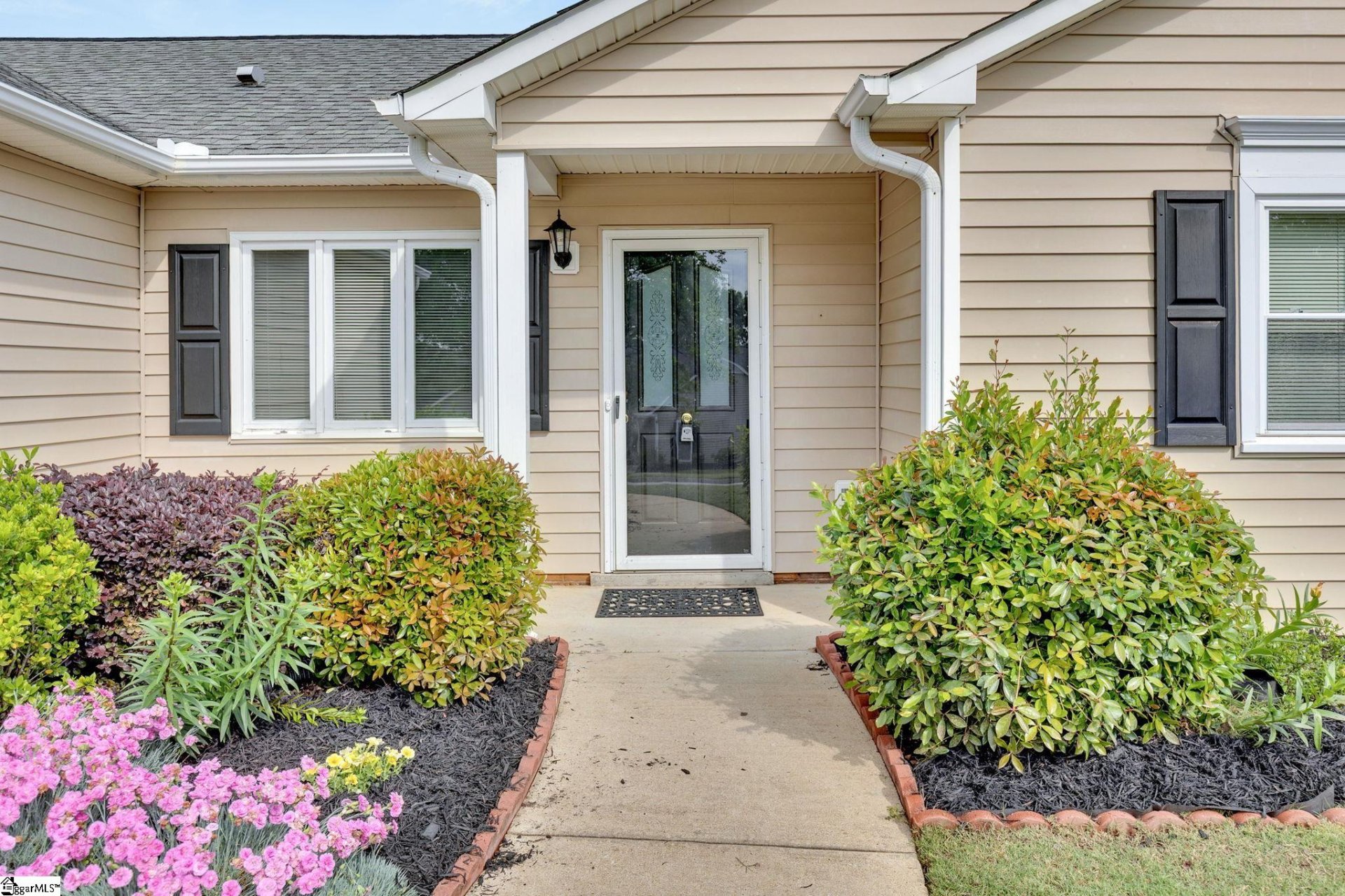 Property image 1 at 15 Sunbriar Drive, Greenville, SC 29615-5345