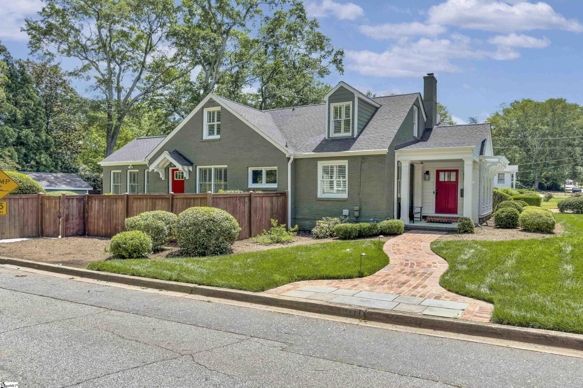 Property image 1 at 401 Jones Avenue, Greenville, SC 29605