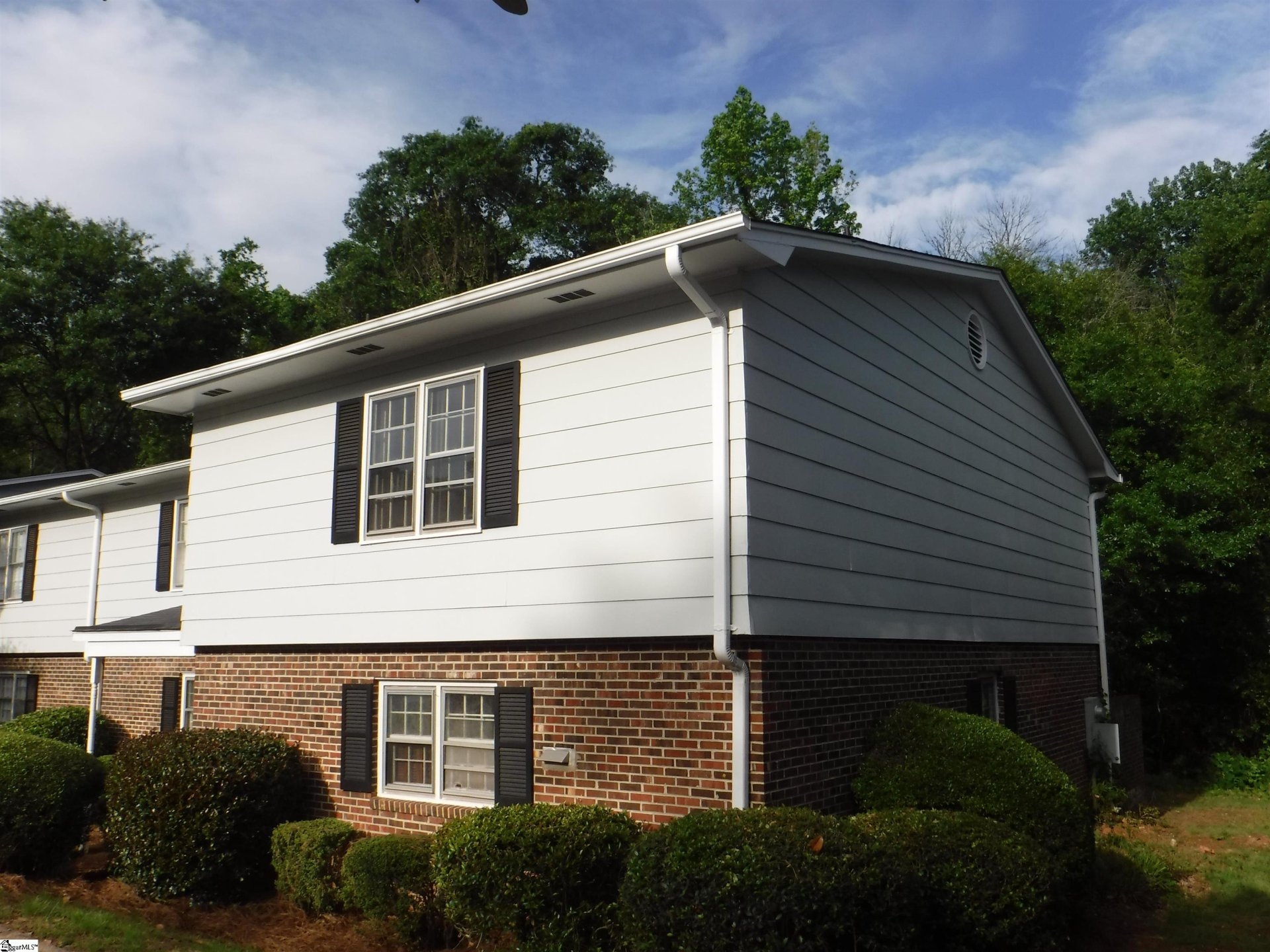 Property at 31 Summercreek Drive, Spartanburg, SC 29307