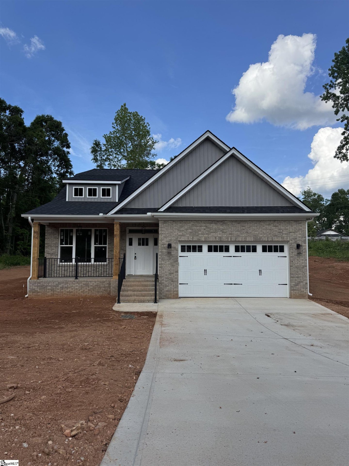 Property image 1 at 3 Eastwood Court, Taylors, SC 29687