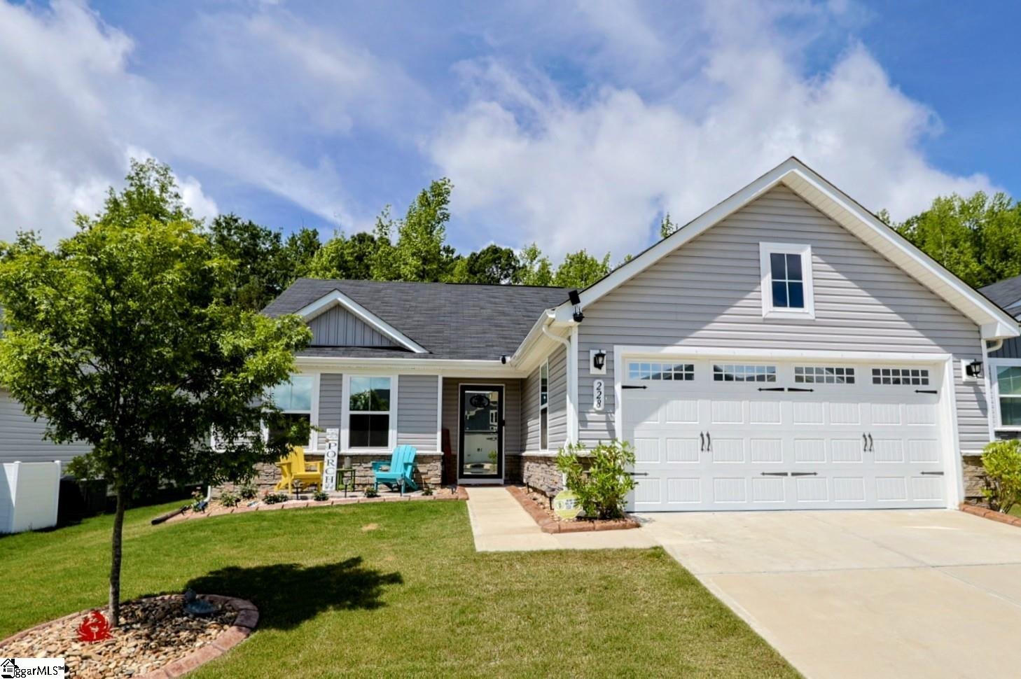 Property image 1 at 228 Stockland Trail, Fountain Inn, SC 29644