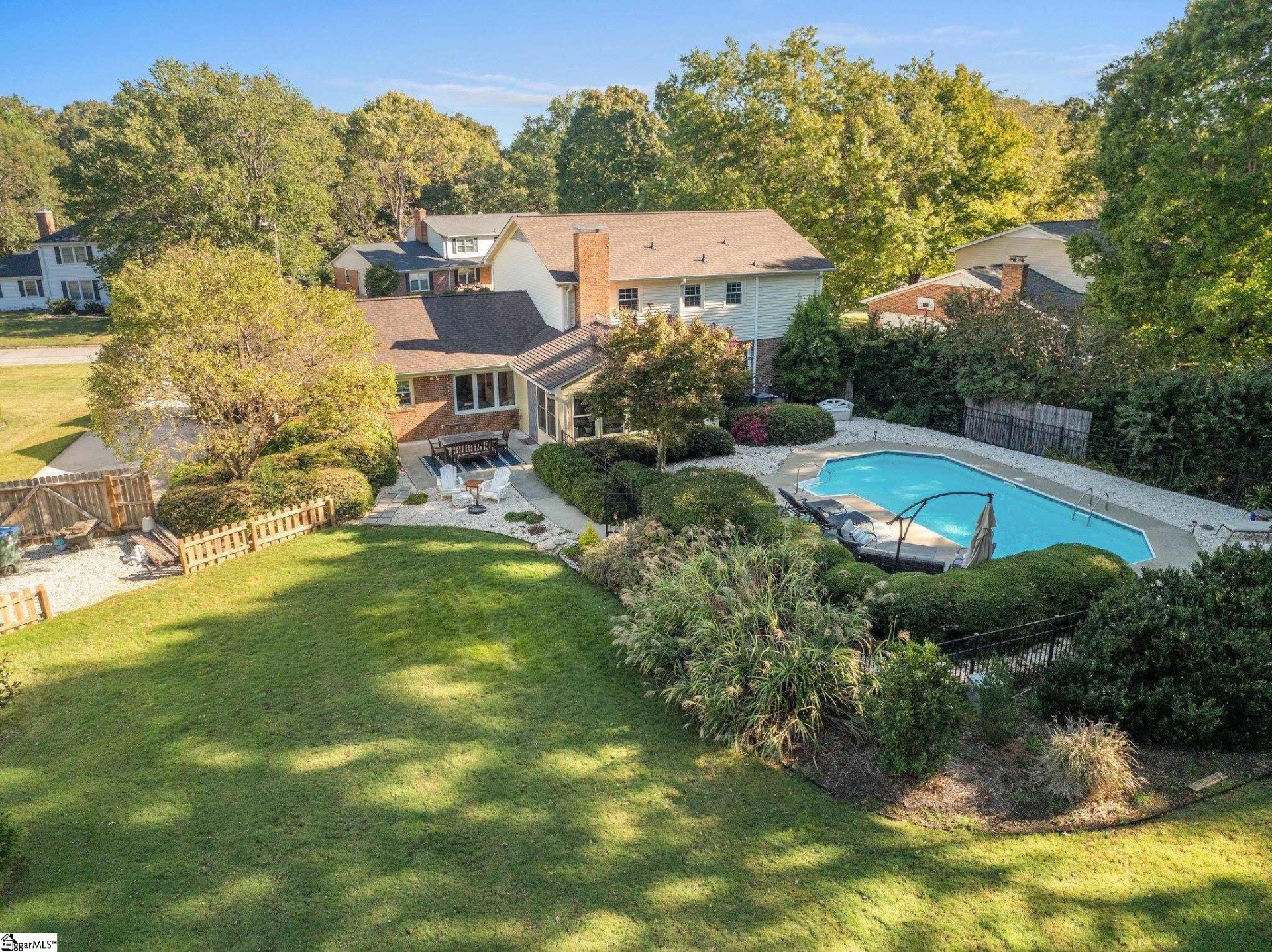 Property image 1 at 408 S Almond Drive, Simpsonville, SC 29681