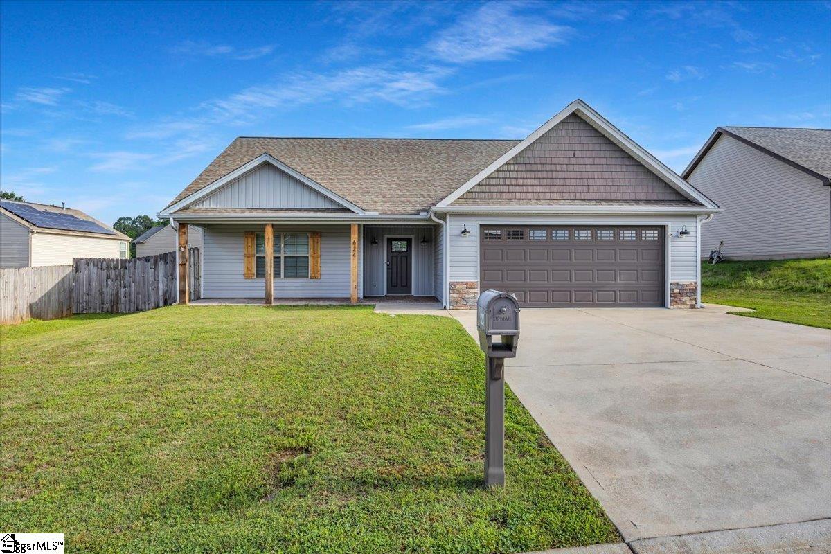 Property image 1 at 624 Renita Drive, Boiling Springs, SC 29316