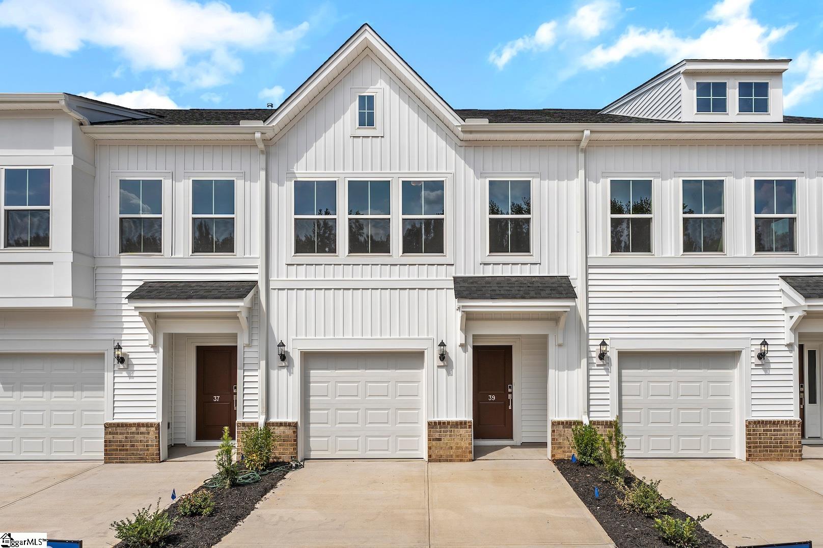 Property at 39 Nonnington Way, Taylors, SC 29687