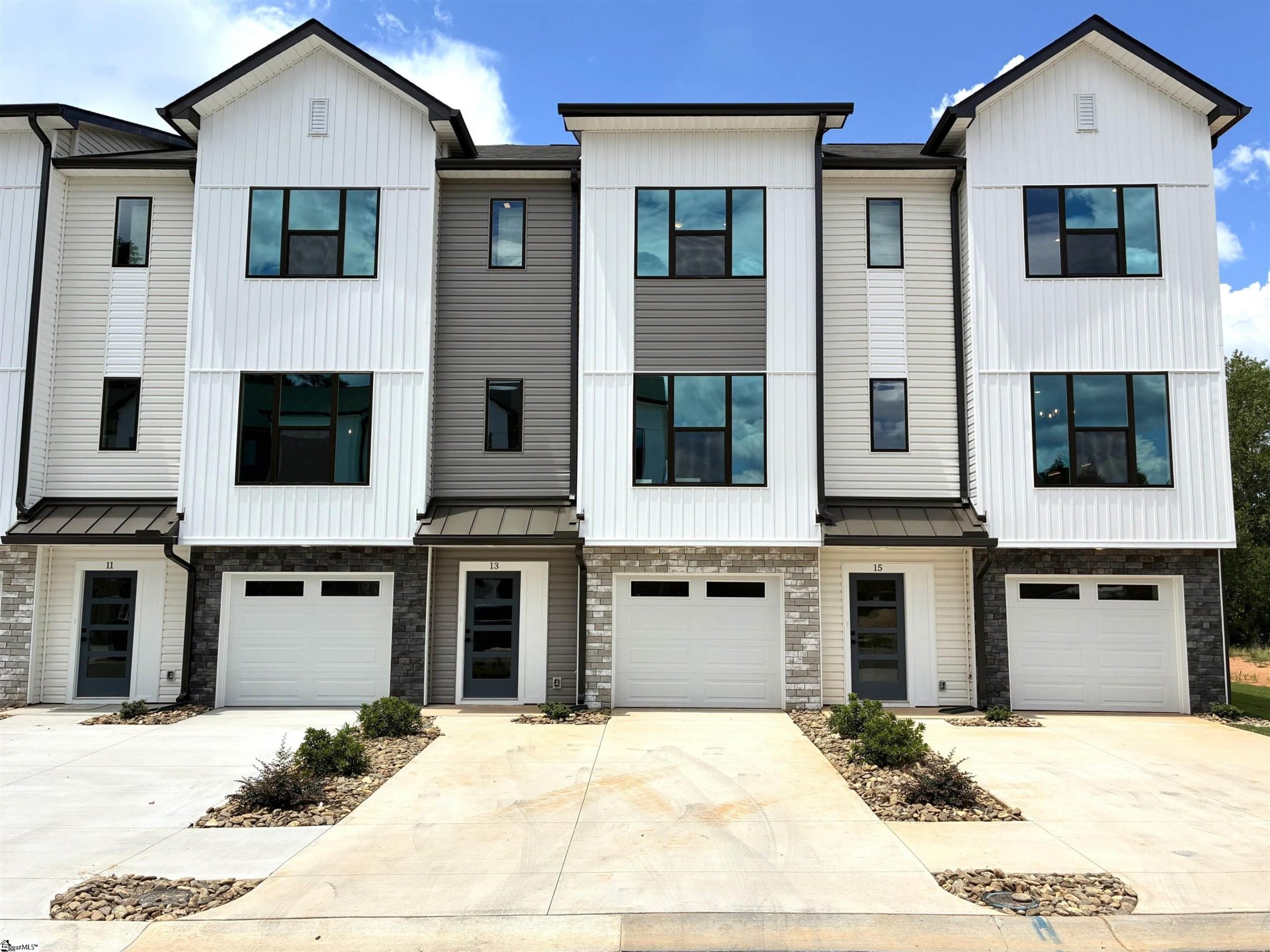 Property at 13 Pikewood Lane, Greenville, SC 29607