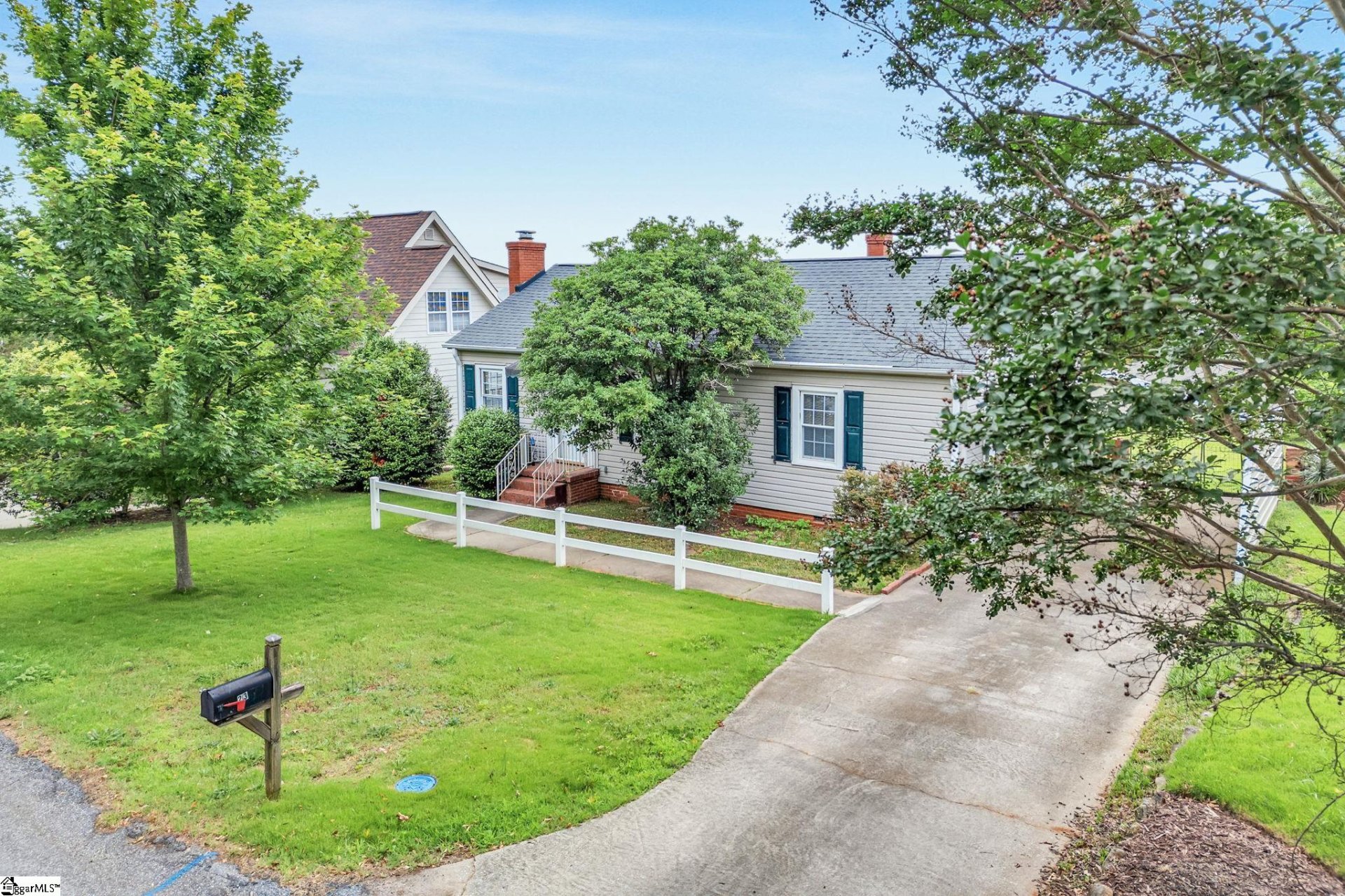 Property image 1 at 23 Fore Avenue, Greenville, SC 29607-3217