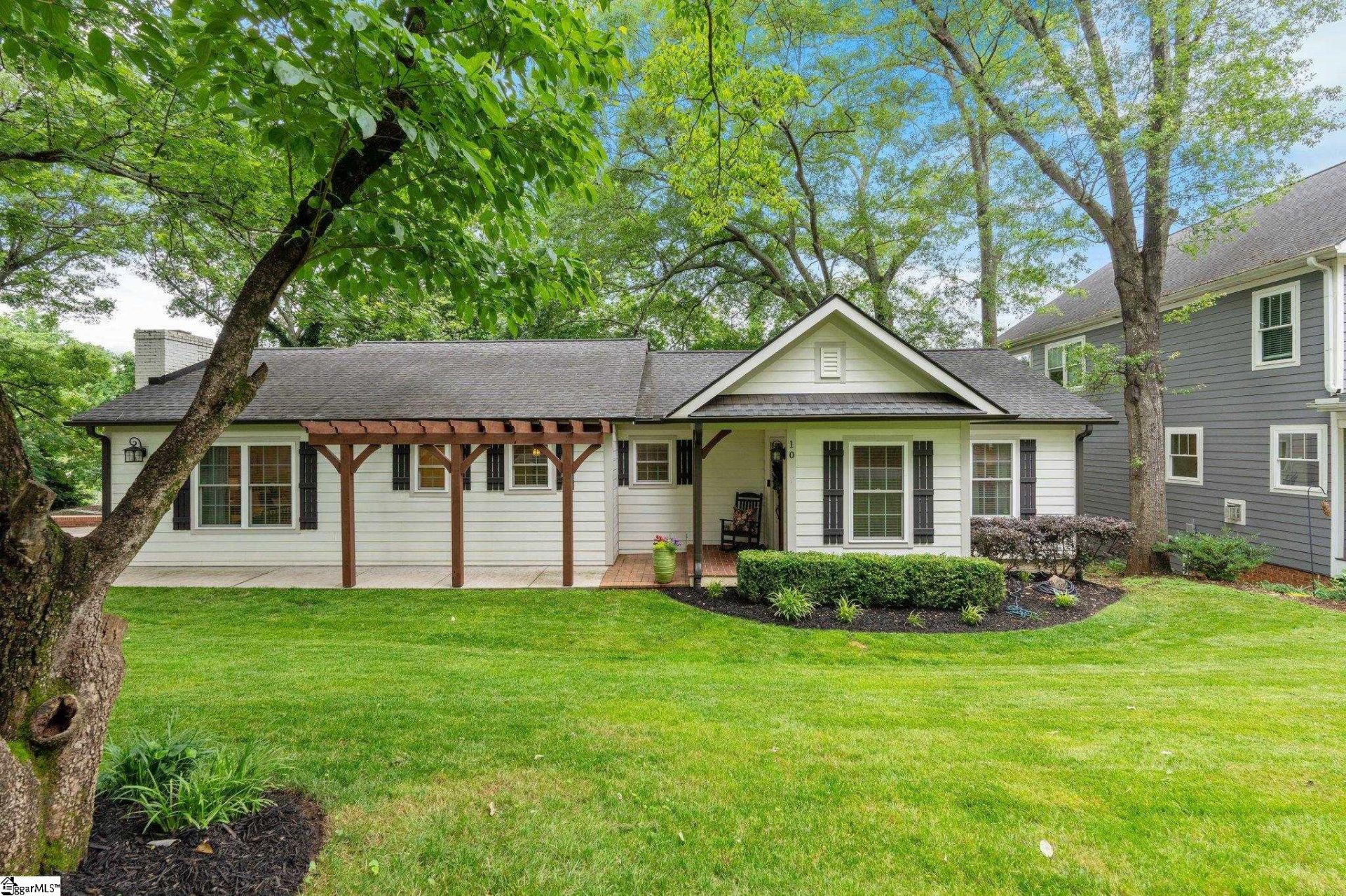 Property image 1 at 10 Moultrie Street, Greenville, SC 29605