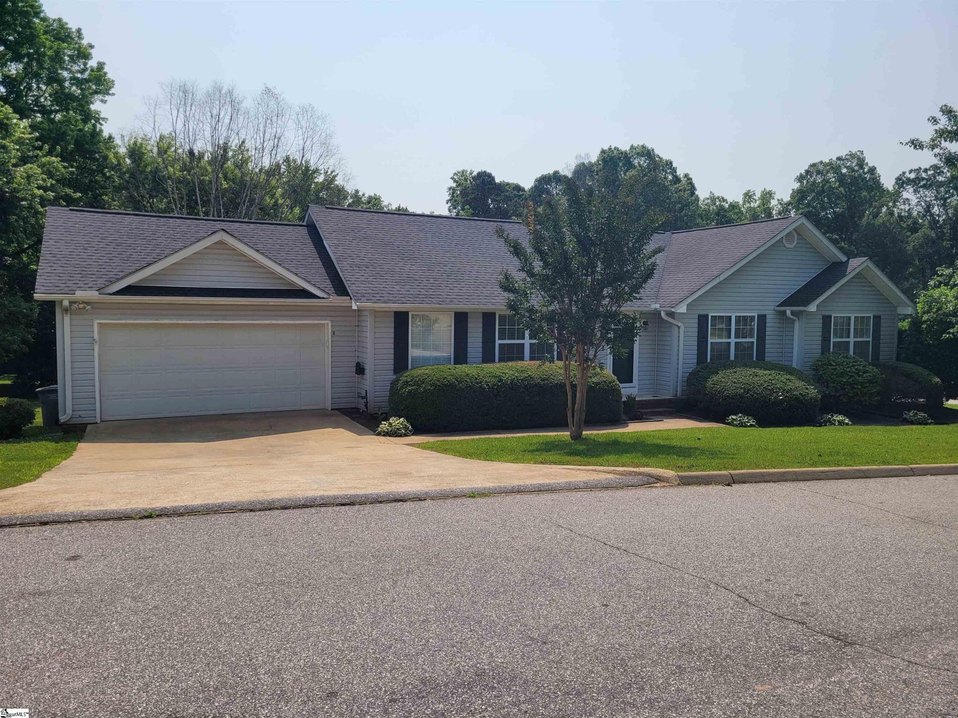 Property image 1 at 2 Mountainside Way, Greenville, SC 29609