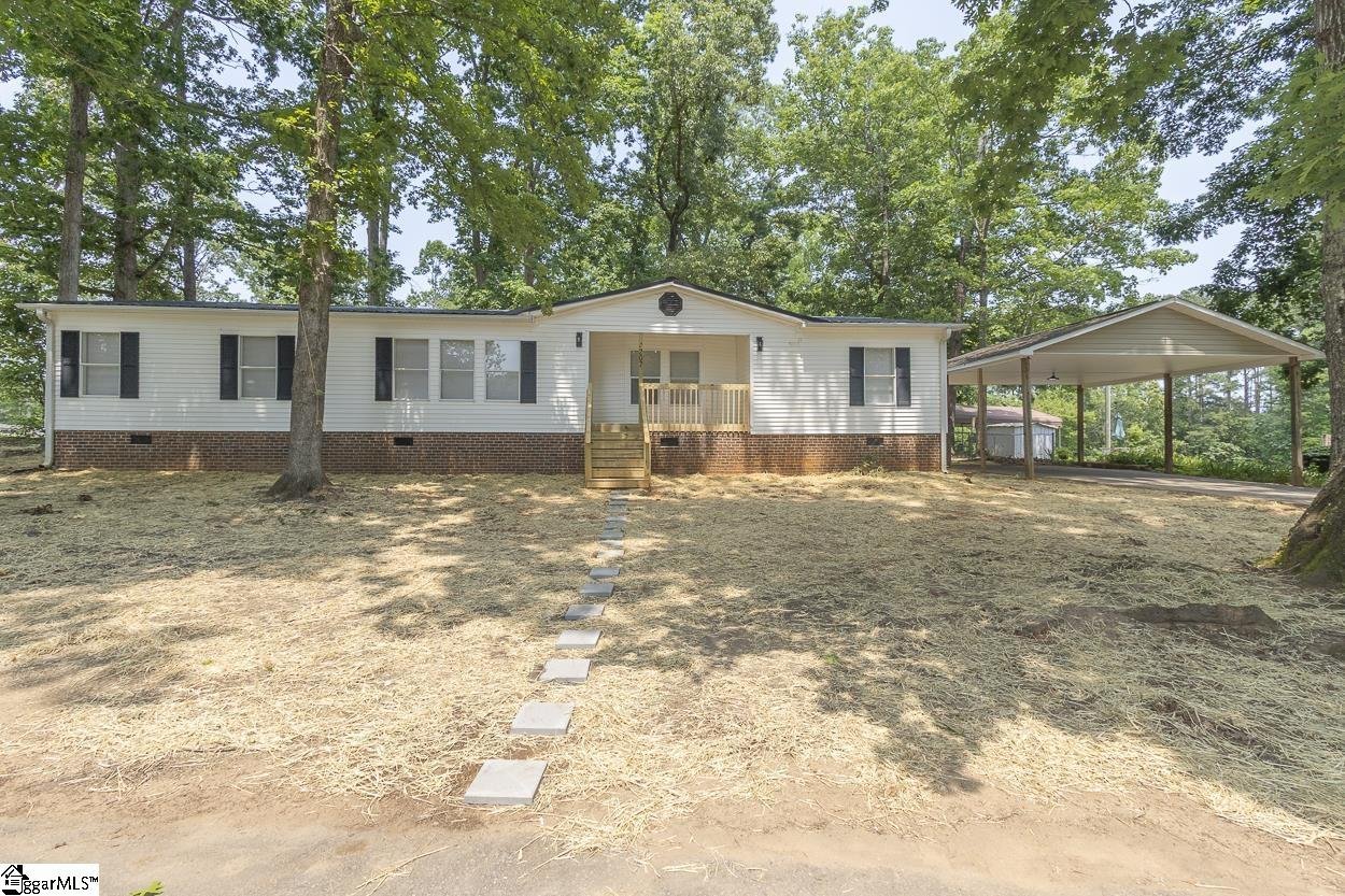 Property image 1 at 207 Shade Tree Circle, Easley, SC 29640
