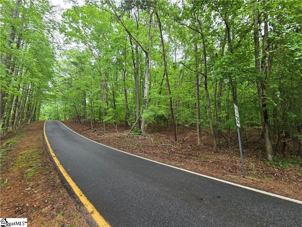 Property image 1 at 501 N Arrowhead Drive, Westminster, SC 29693