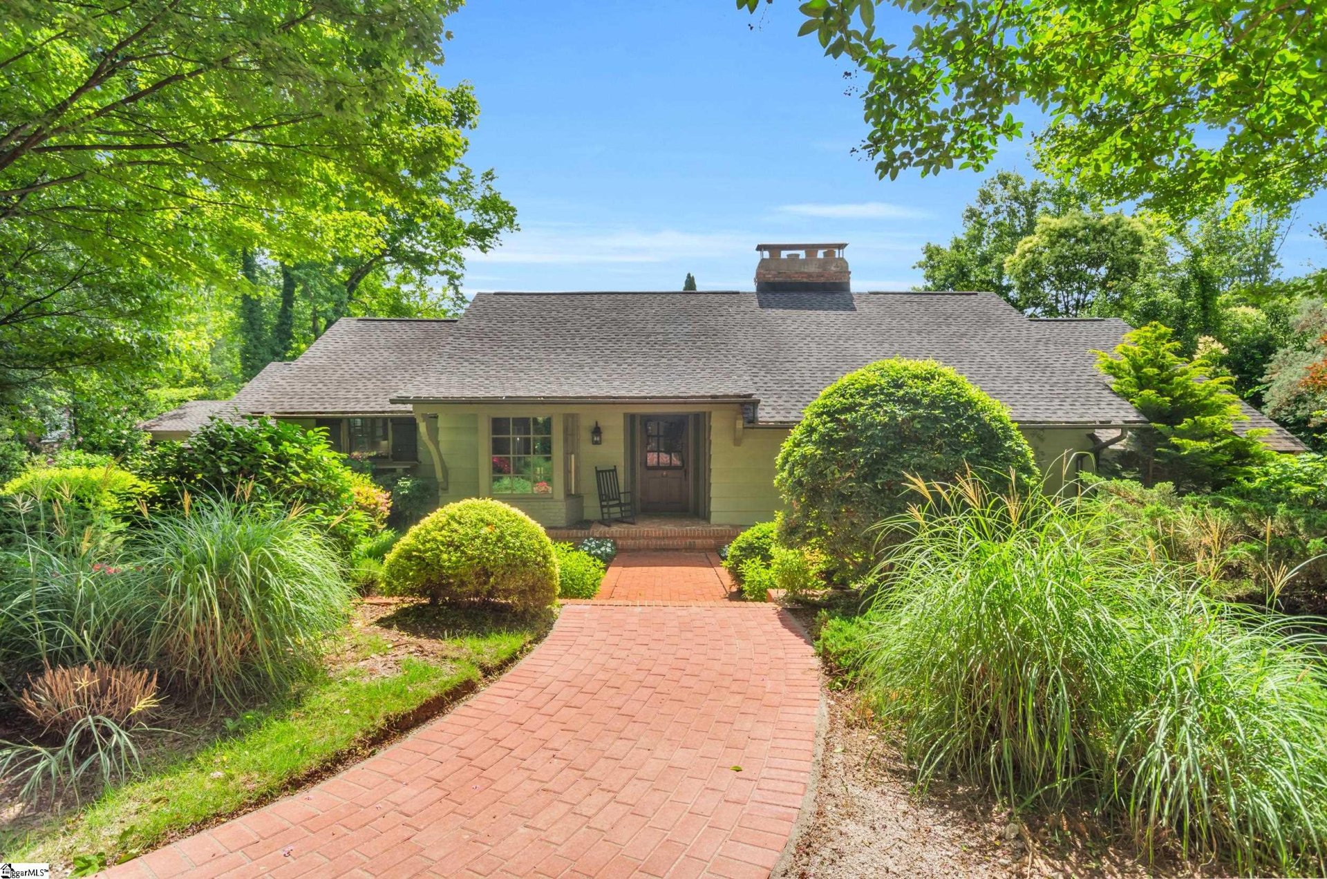Property image 1 at 9 Hermitage Road, Greenville, SC 29615