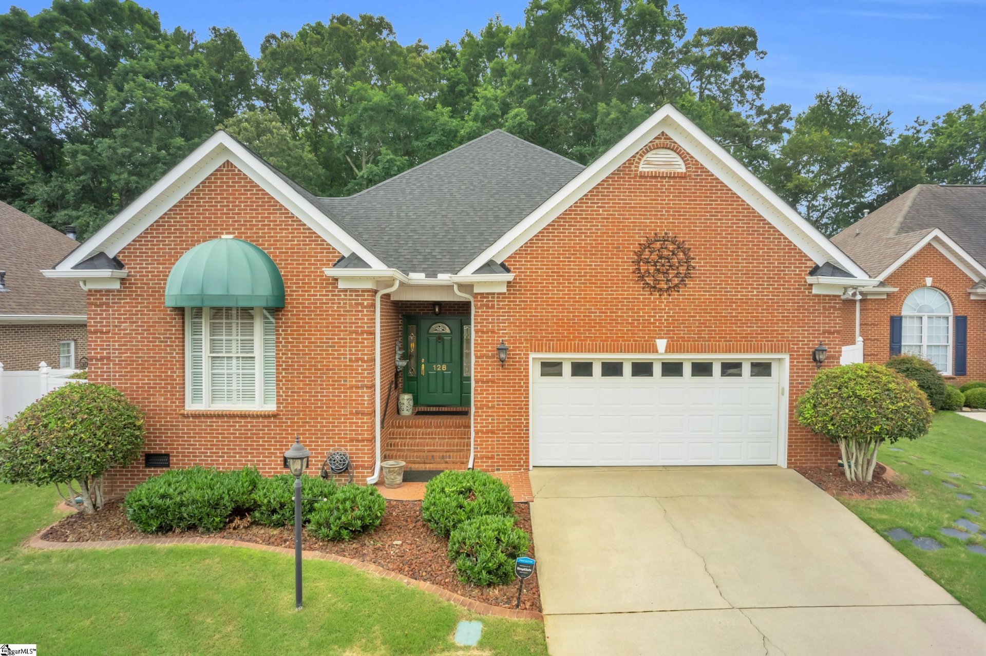 Property image 1 at 128 Banbury Circle, Simpsonville, SC 29681