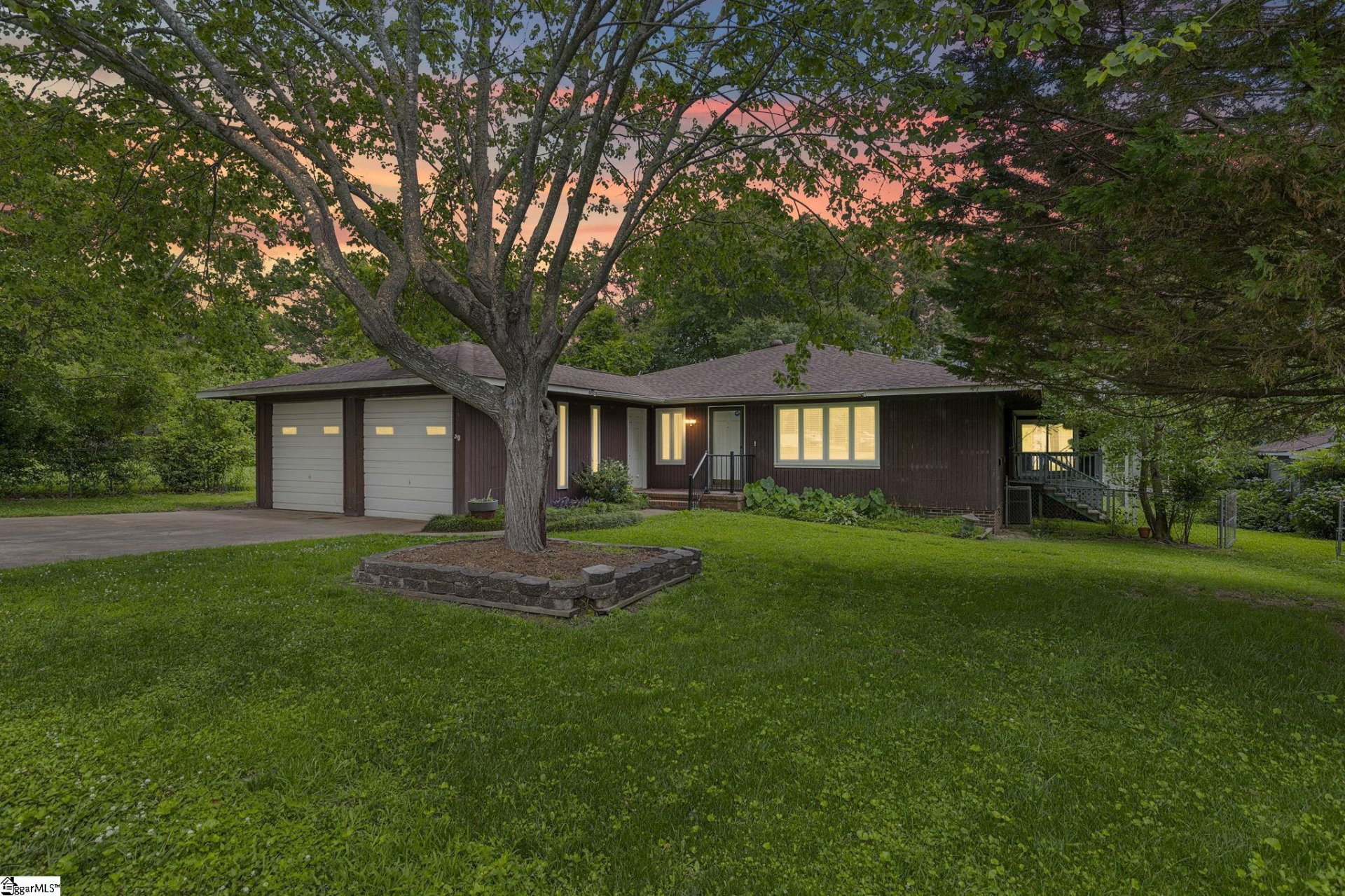 Property image 1 at 114 Tollgate Court, Simpsonville, SC 29681