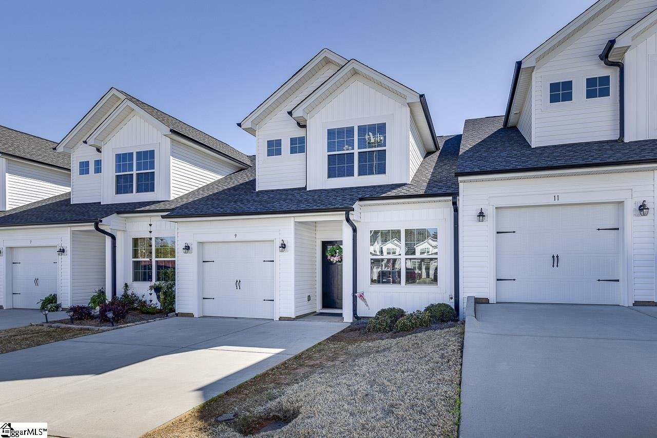 Property image 1 at 9 Table Mountain Trail, Greer, SC 29651