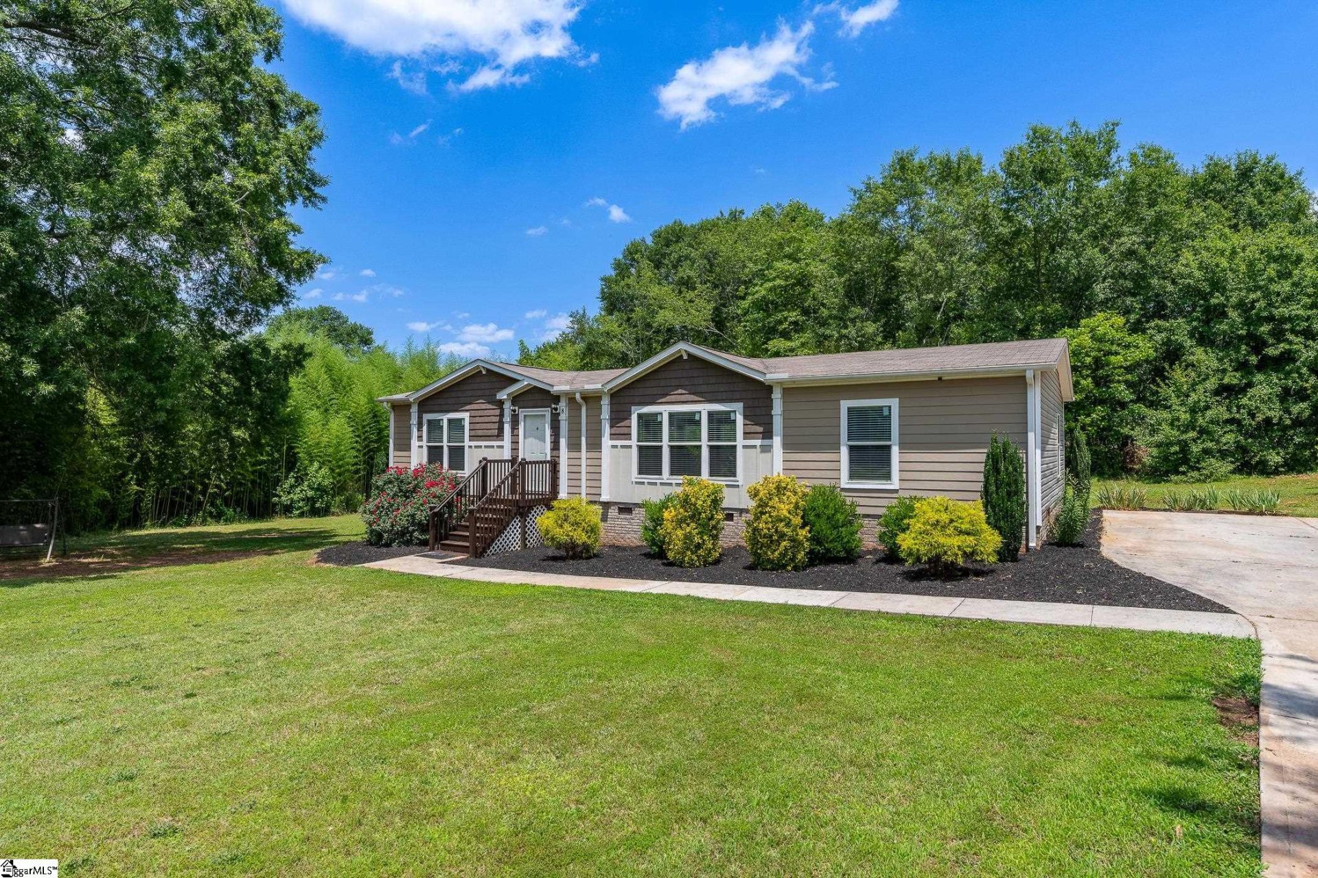 Property image 1 at 8 Mandalay Court, Pelzer, SC 29669