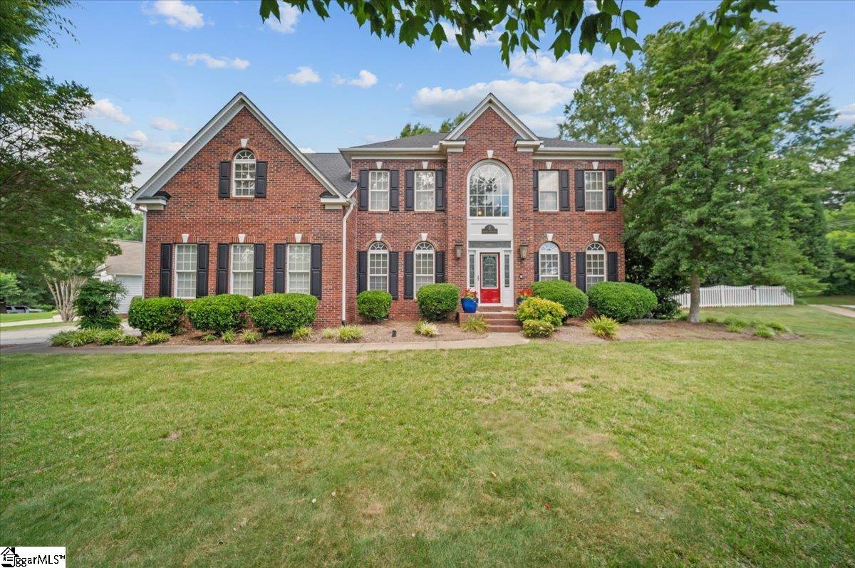 Property image 1 at 2 Willow Oak Court, Simpsonville, SC 29681