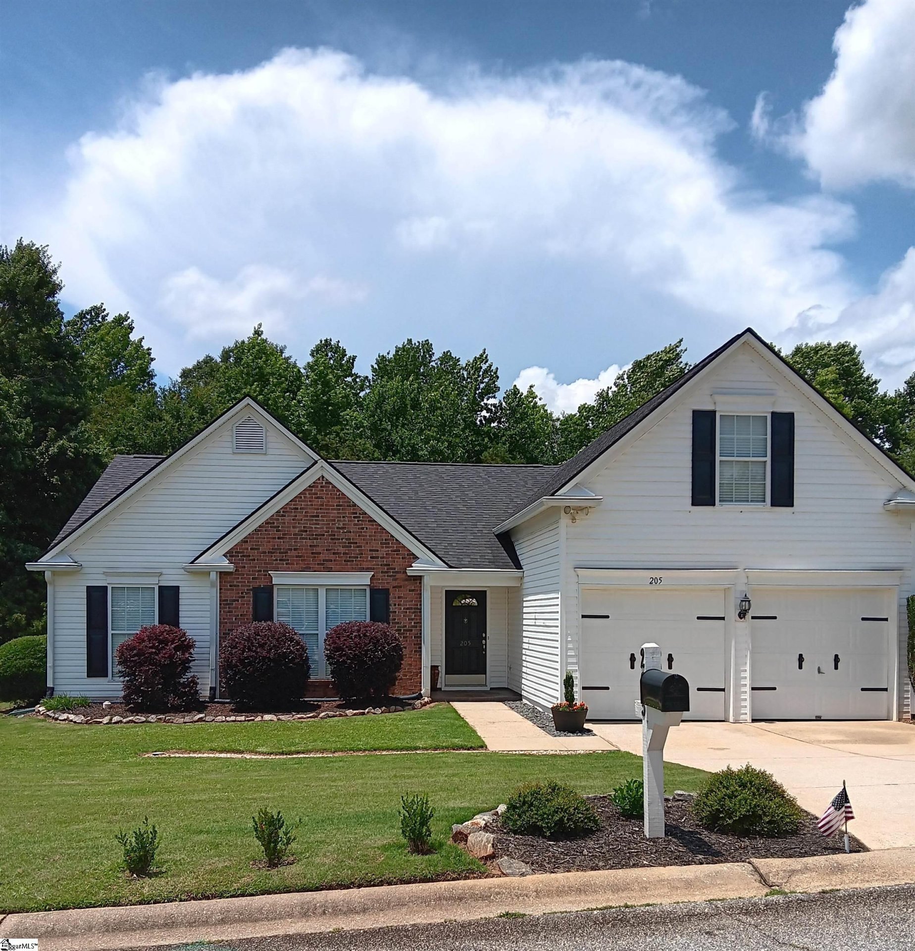 Property image 1 at 205 Karsten Creek Drive, Simpsonville, SC 29681-6313