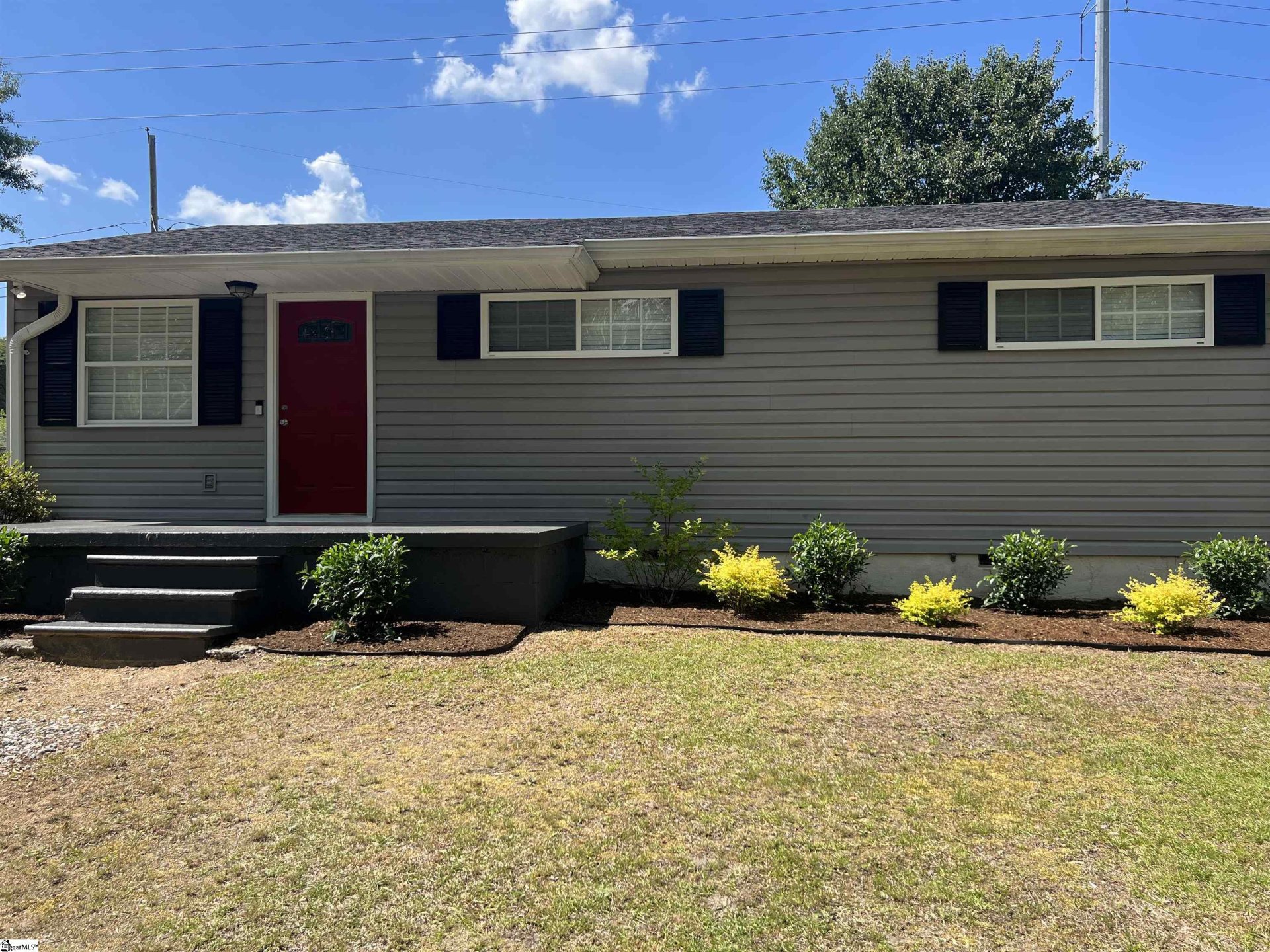 Property image 1 at 18 Maywood Drive, Taylors, SC 29687