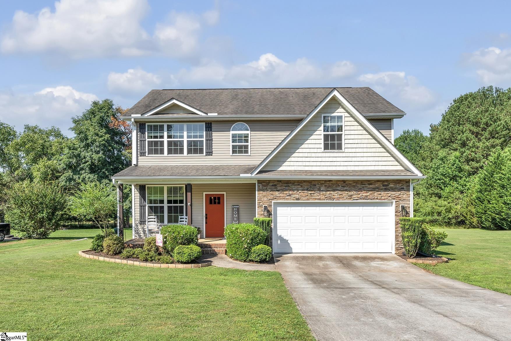 Property image 1 at 221 Saddlebrook Avenue, Pickens, SC 29671