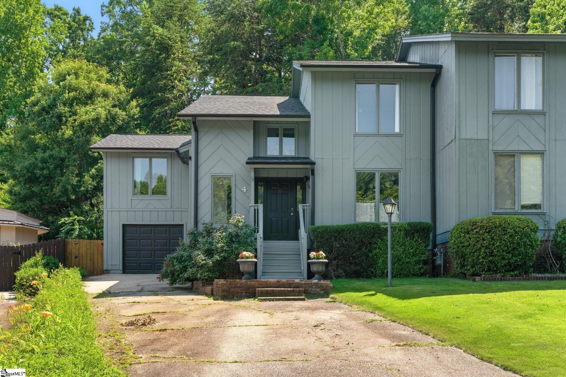 Property image 1 at 4 Blackberry Court, Taylors, SC 29687