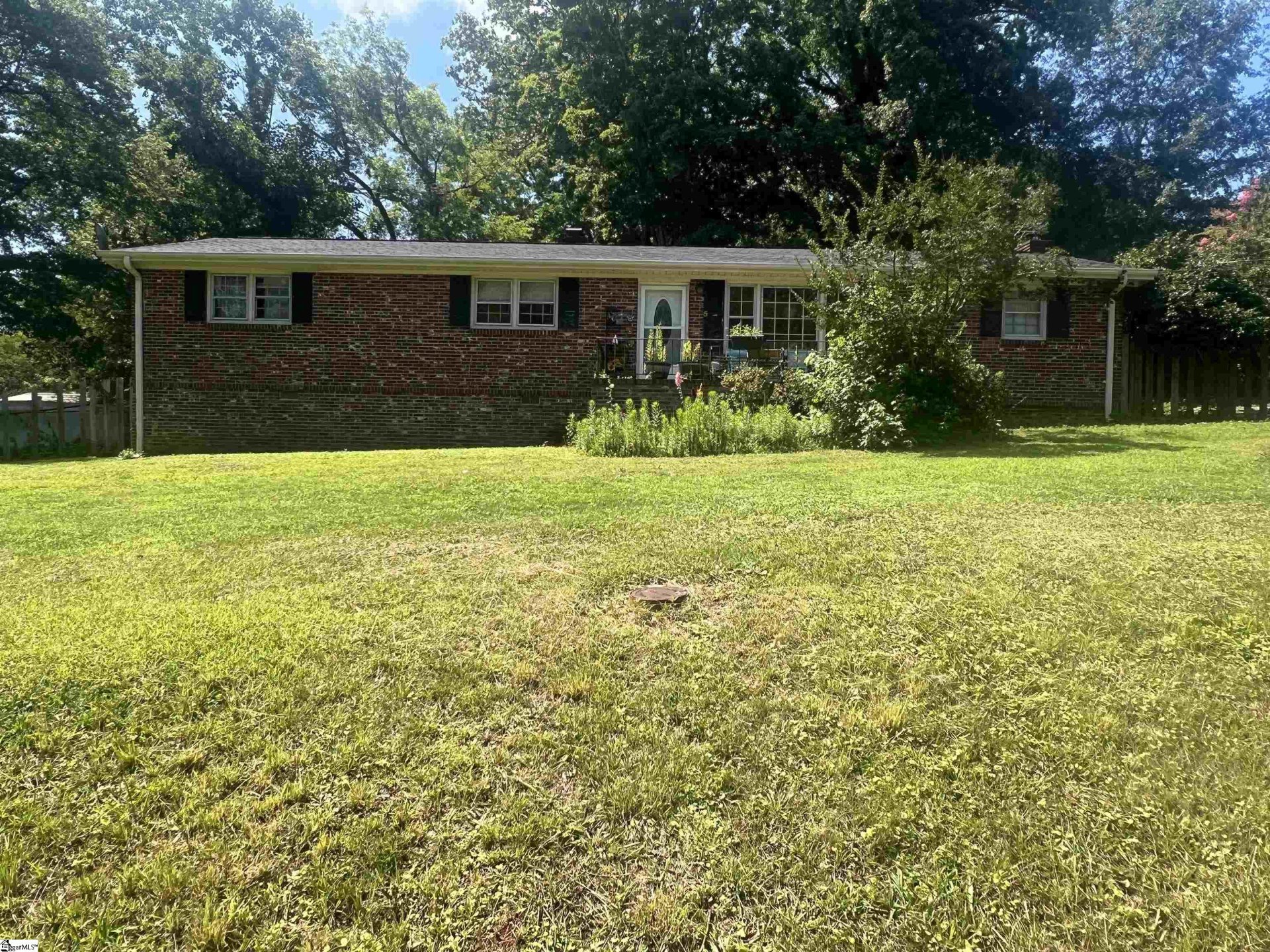 Property image 1 at 5 N Oak Forest Drive, Greenville, SC 29617