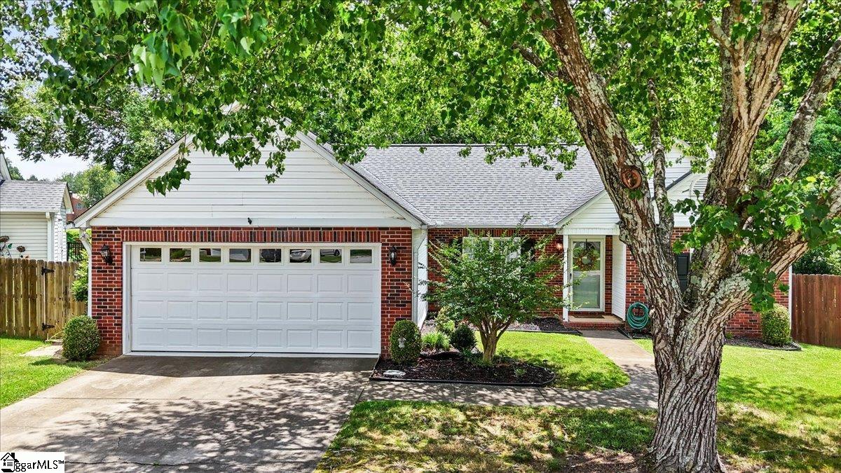 Property image 1 at 117 S Banyan Court, Taylors, SC 29687