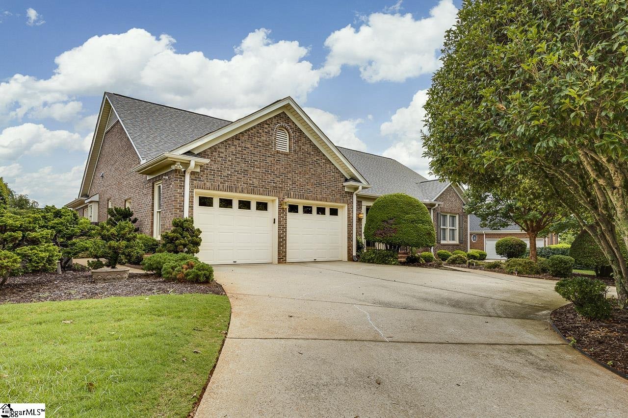 Property at 10 March Winds Court, Greer, SC 29650