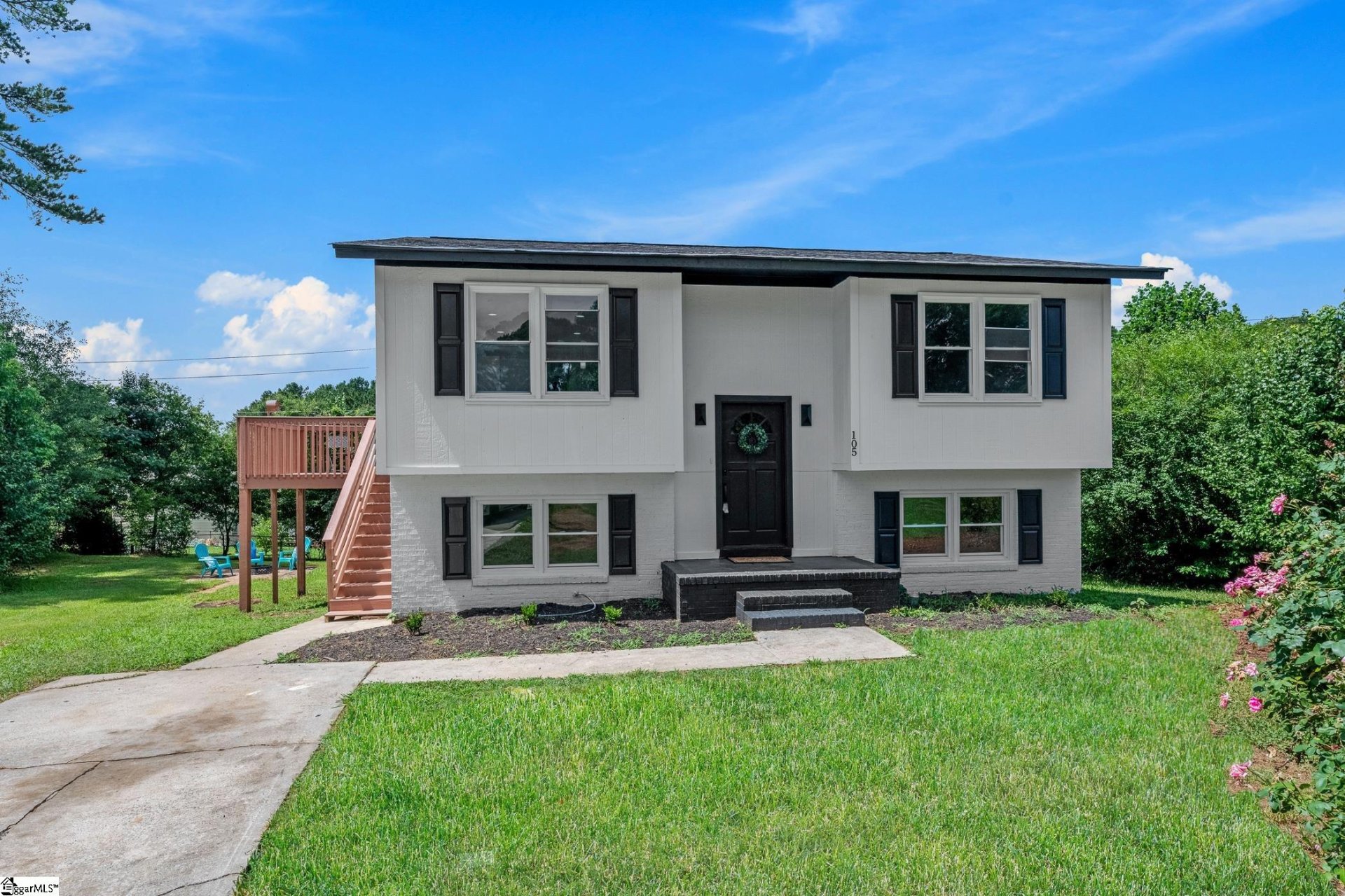 Property at 105 Foxhall Court, Easley, SC 29640