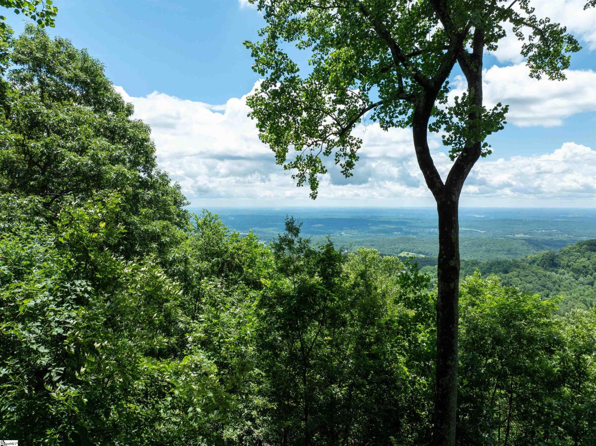 Property at 28 Raven Road, Landrum, SC 29356