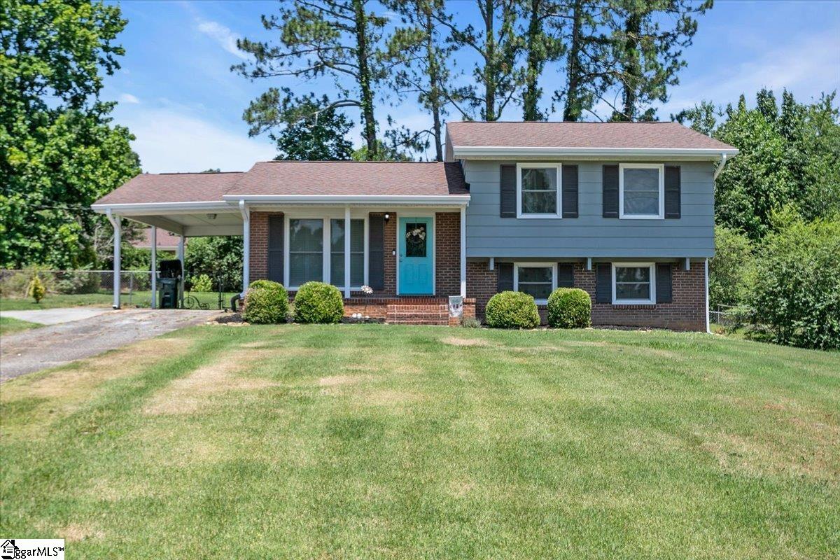 Property image 1 at 25 Amy Lane, Taylors, SC 29687