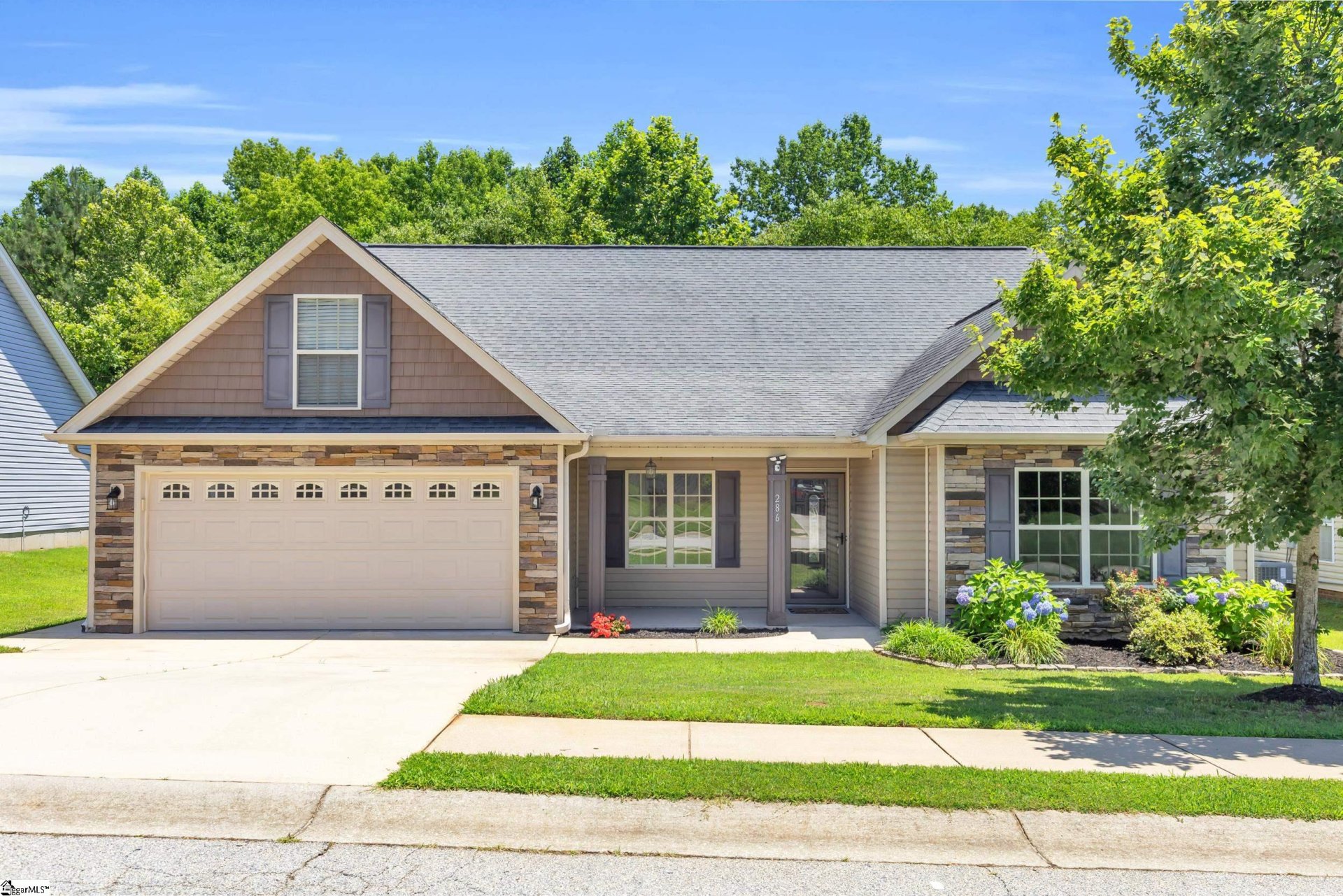 Property at 286 Bridgeport Road, Boiling Springs, SC 29316