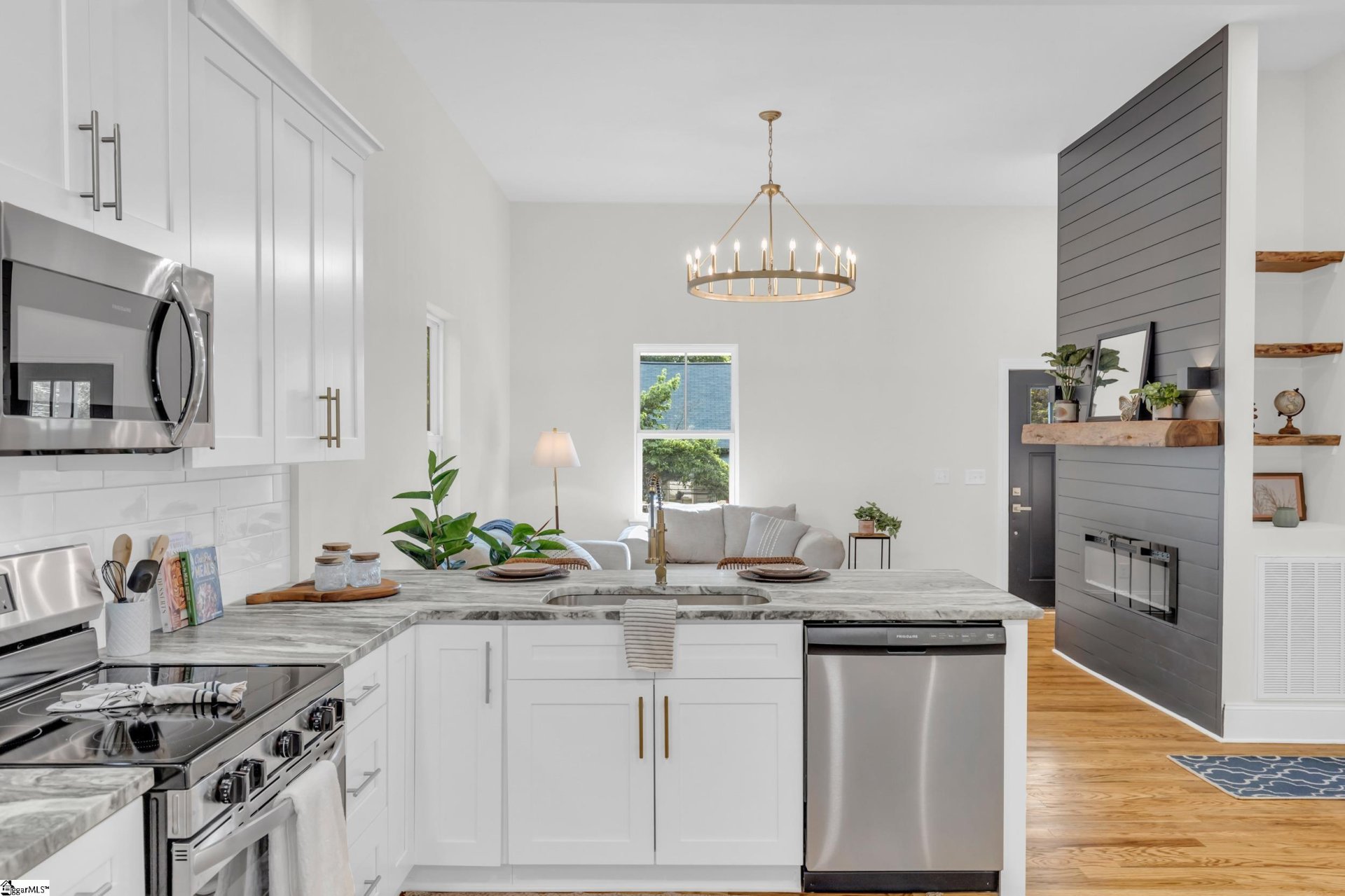 Property image 1 at 17 Moody Street, Greenville, SC 29611