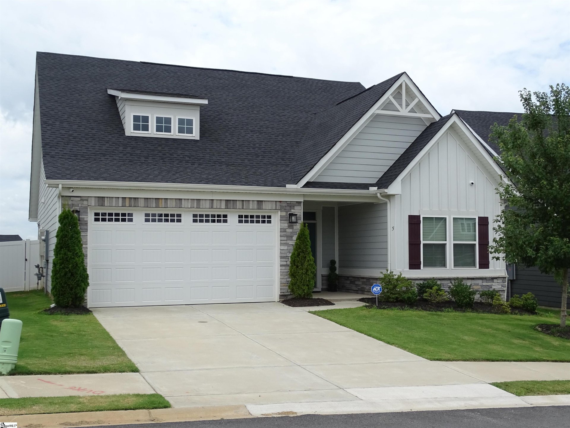 Property image 1 at 5 Comanche Trail, Greenville, SC 29607