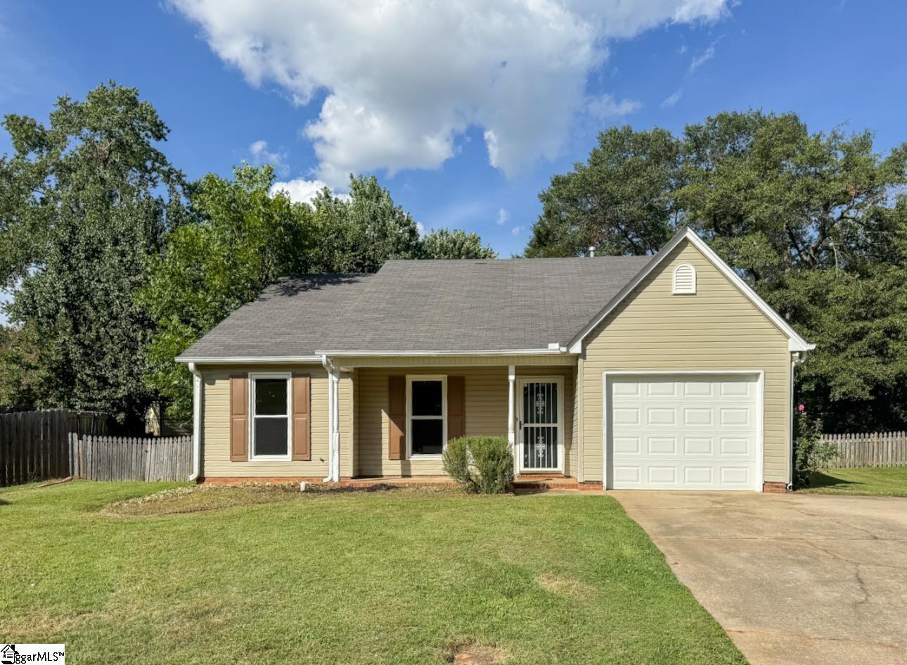 Property at 7 E Long Creek Court, Simpsonville, SC 29680