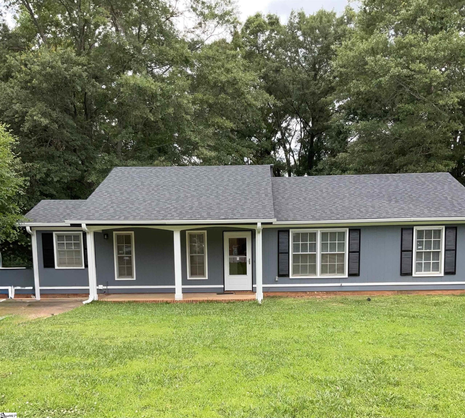 Property at 5 Cavendish Circle, Taylors, SC 29687