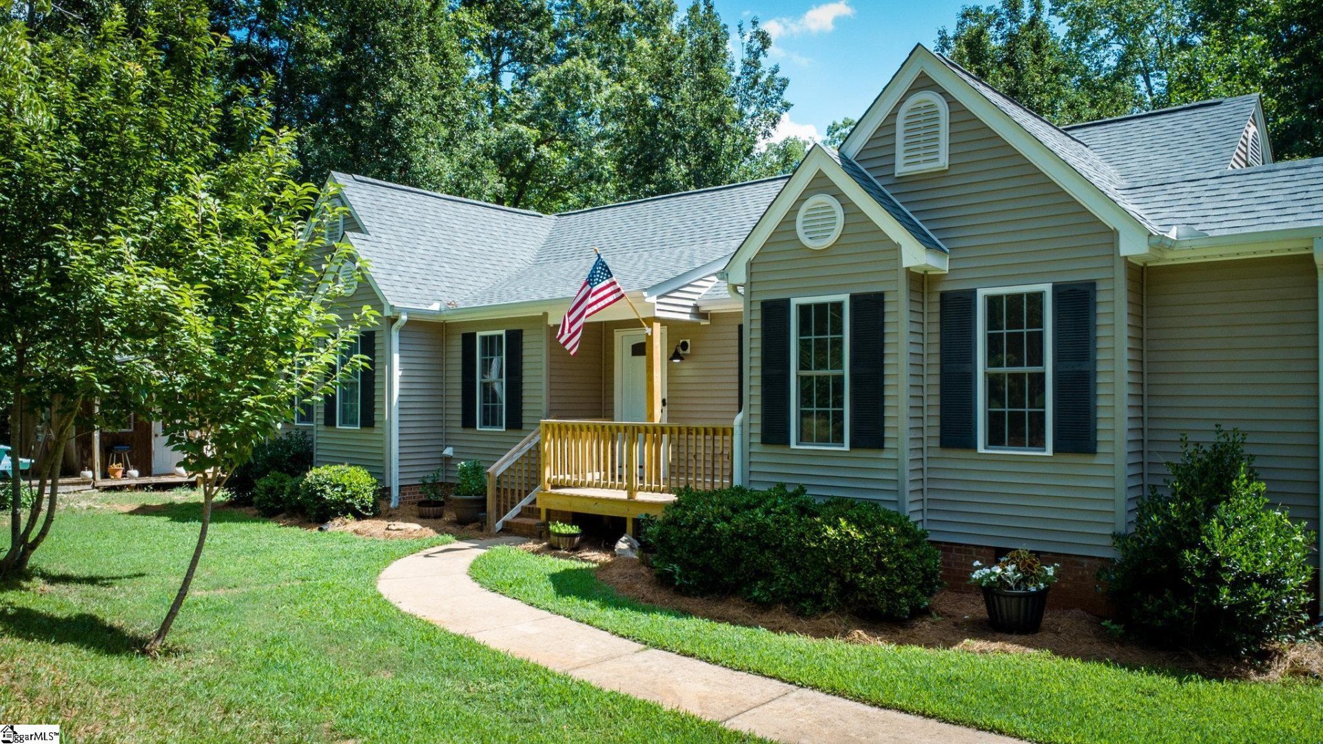 Property at 284 Huntington Drive, Liberty, SC 29657