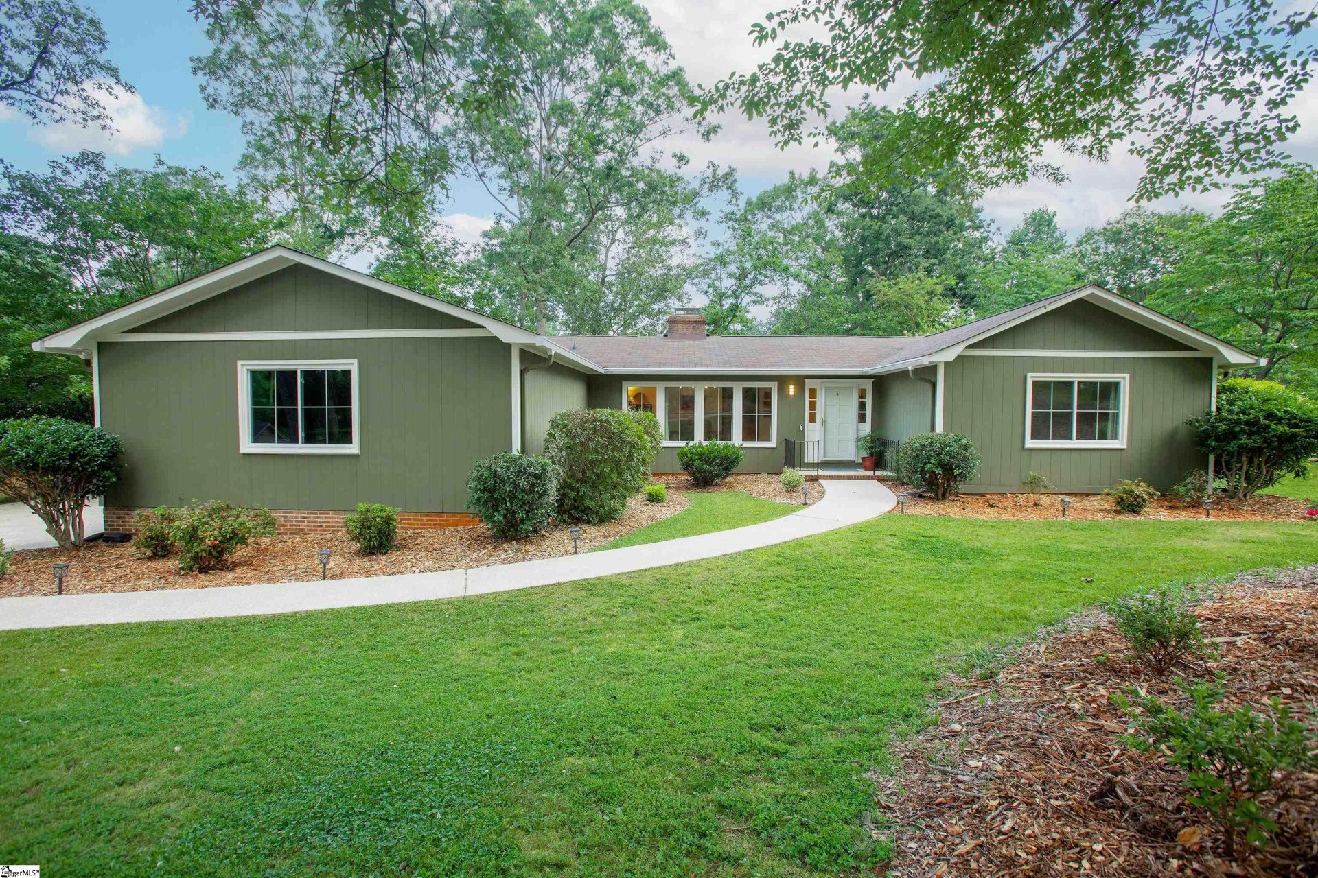 Property image 1 at 3 Norwich Drive, Greenville, SC 29609-1437