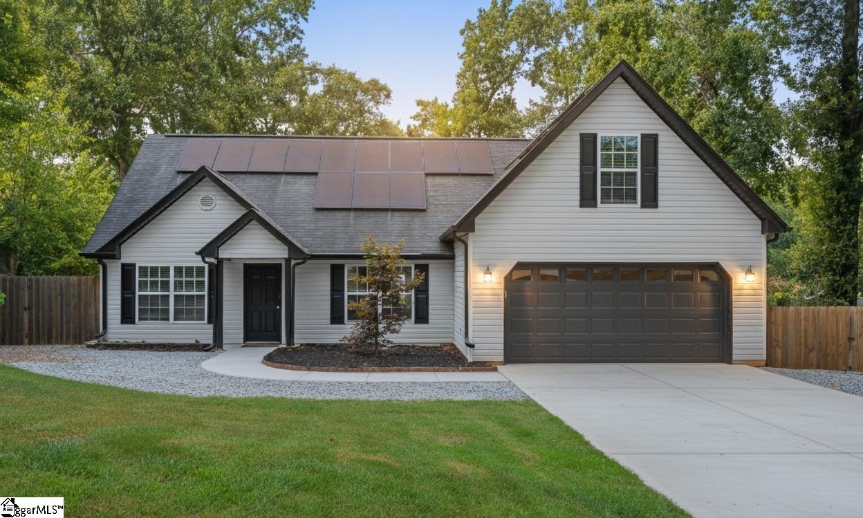 Property at 131 Wilbon Circle, Simpsonville, SC 29681