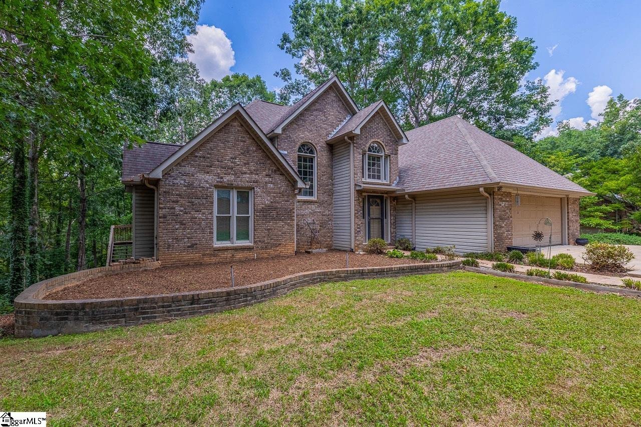 Property image 1 at 412 Woodgrove Trace, Spartanburg, SC 29301