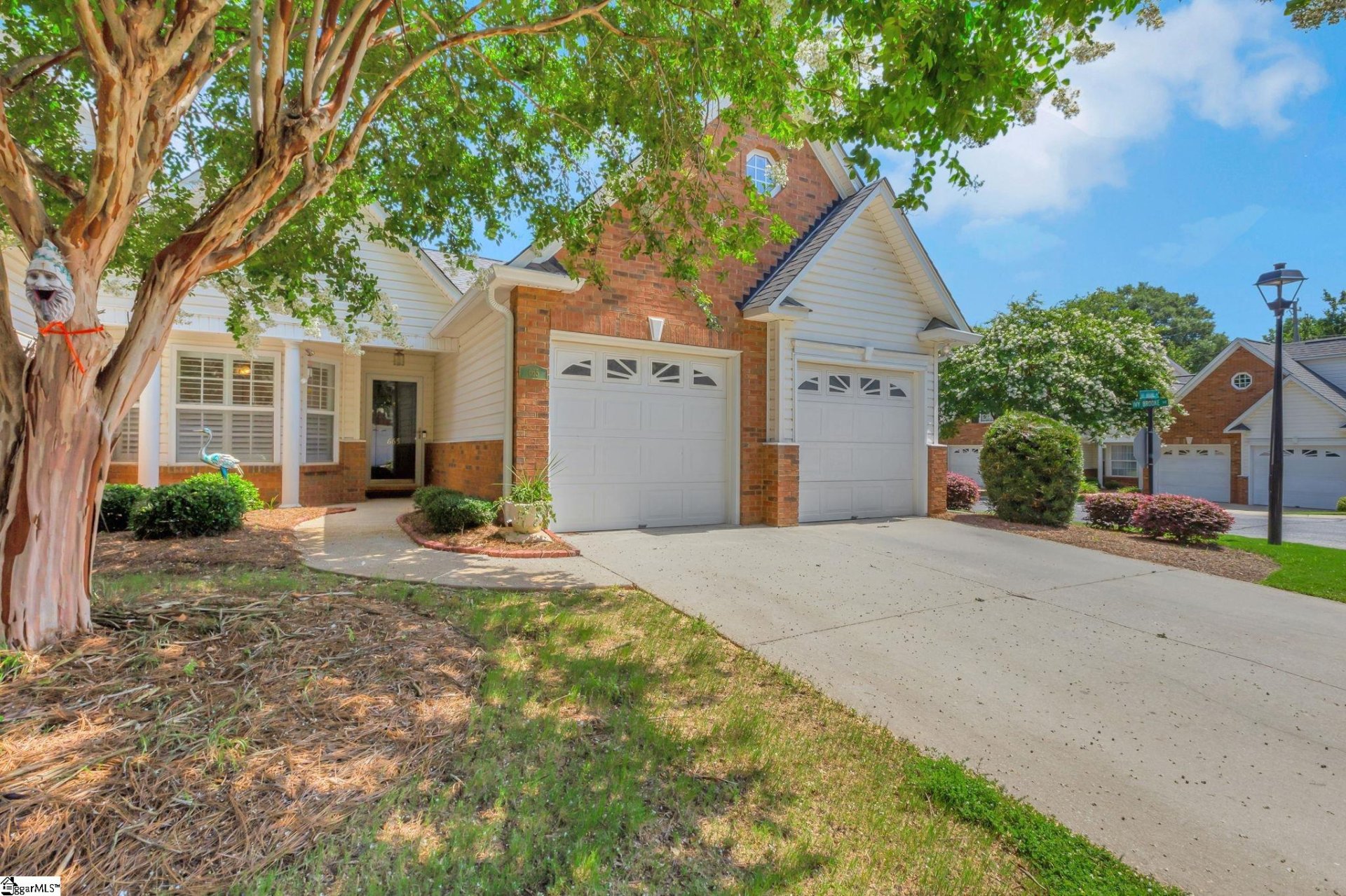 Property image 1 at 665 Ivybrooke Avenue, Greenville, SC 29615