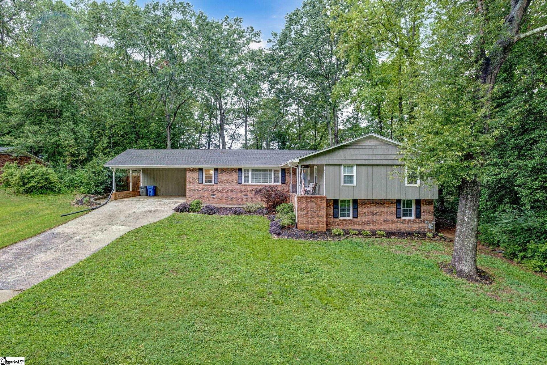 Property image 1 at 517 Kenilworth Drive, Greenville, SC 29615