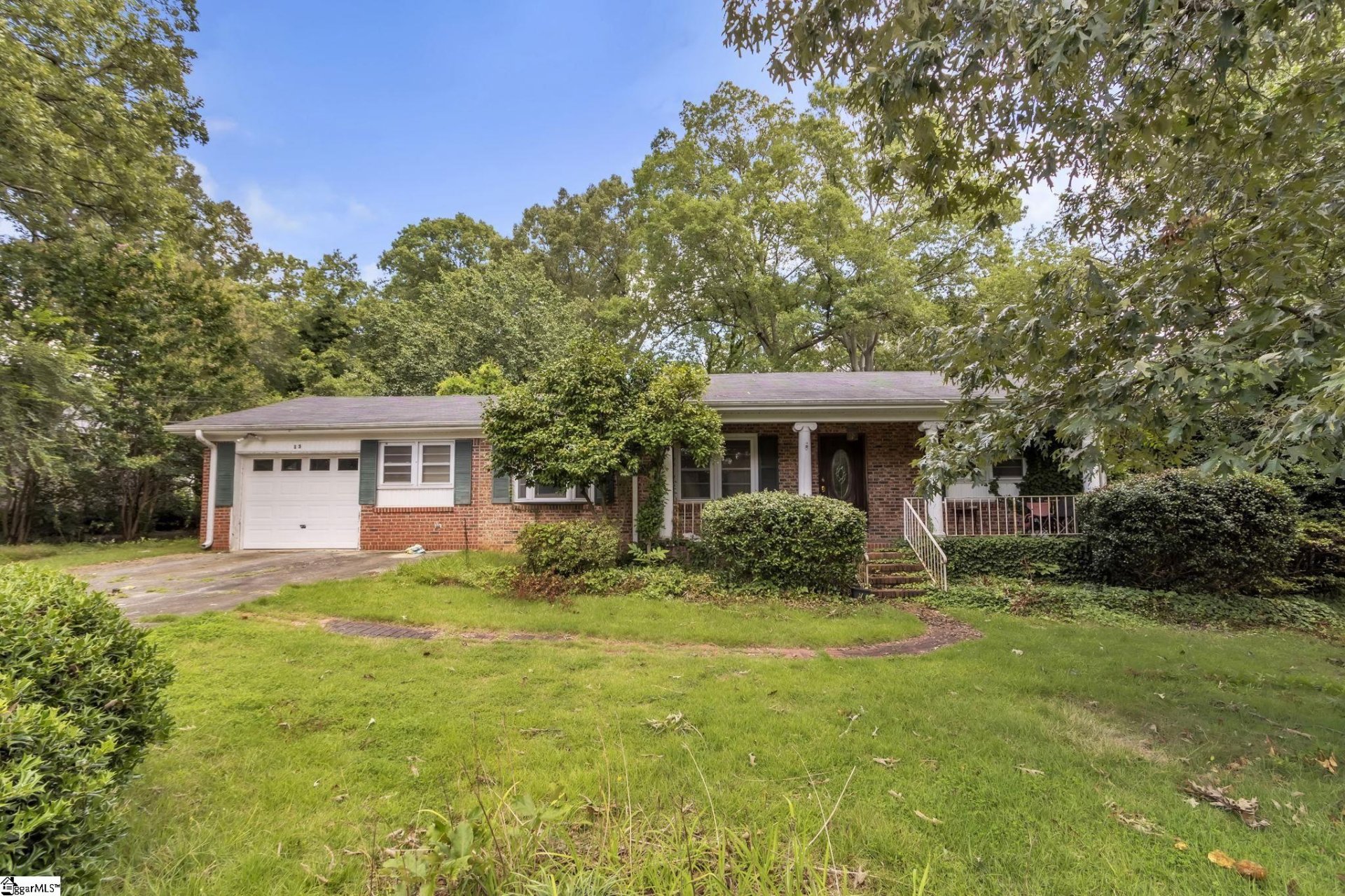 Property image 1 at 13 Bedford Lane, Taylors, SC 29687-3994